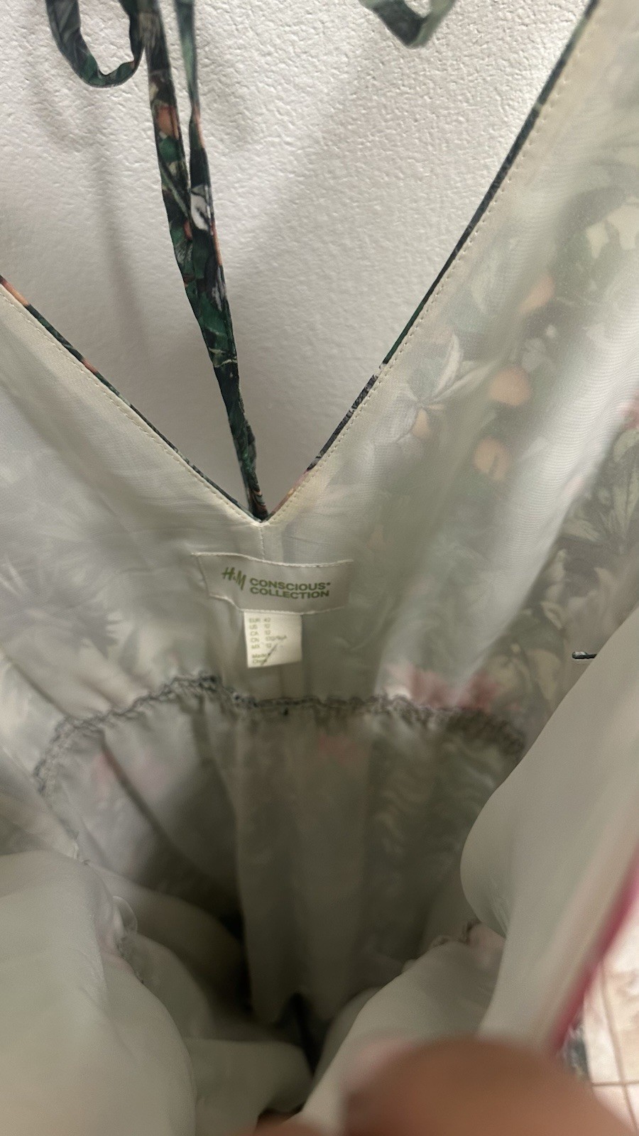 HM conscious collection tropical jungle printMaxi vacation dress parrots animal