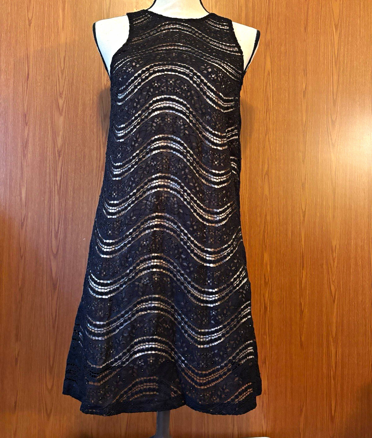 Black Lace Shift Dress Sleeveless Keyhole Back Lined Short Sz S HOCO Homecoming