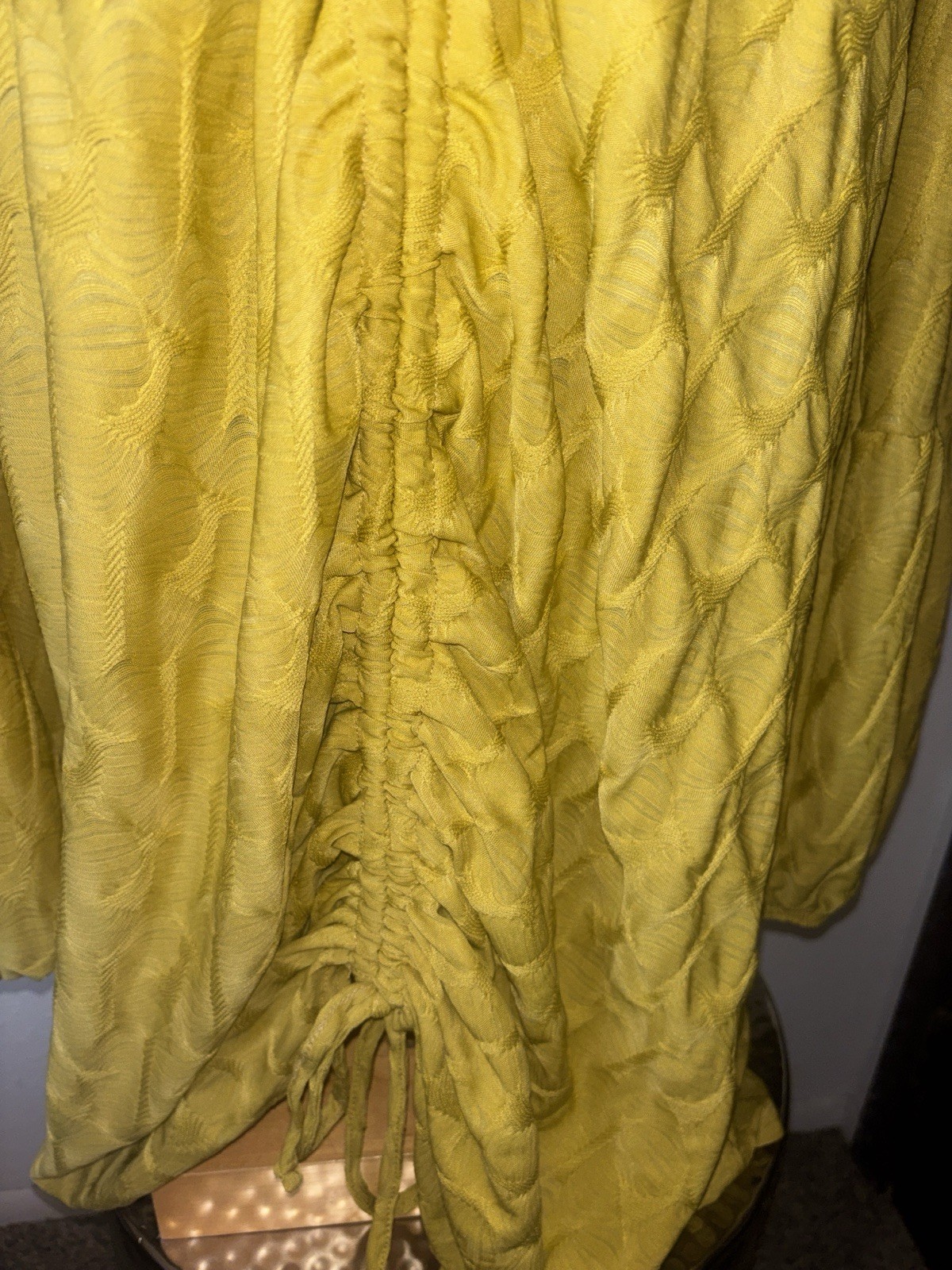 Pretty Little Thing Textured Plunge Front Ruched Bodycon Dress size 24 NWT