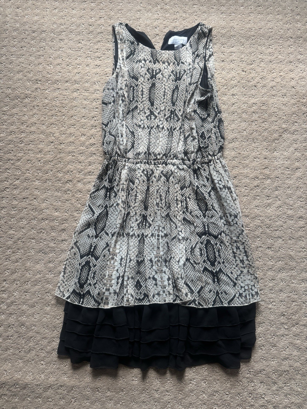 Jessica Simpson XS Black/Gray Fit & Flare Snakeskin Sleeveless Ruffle Dress