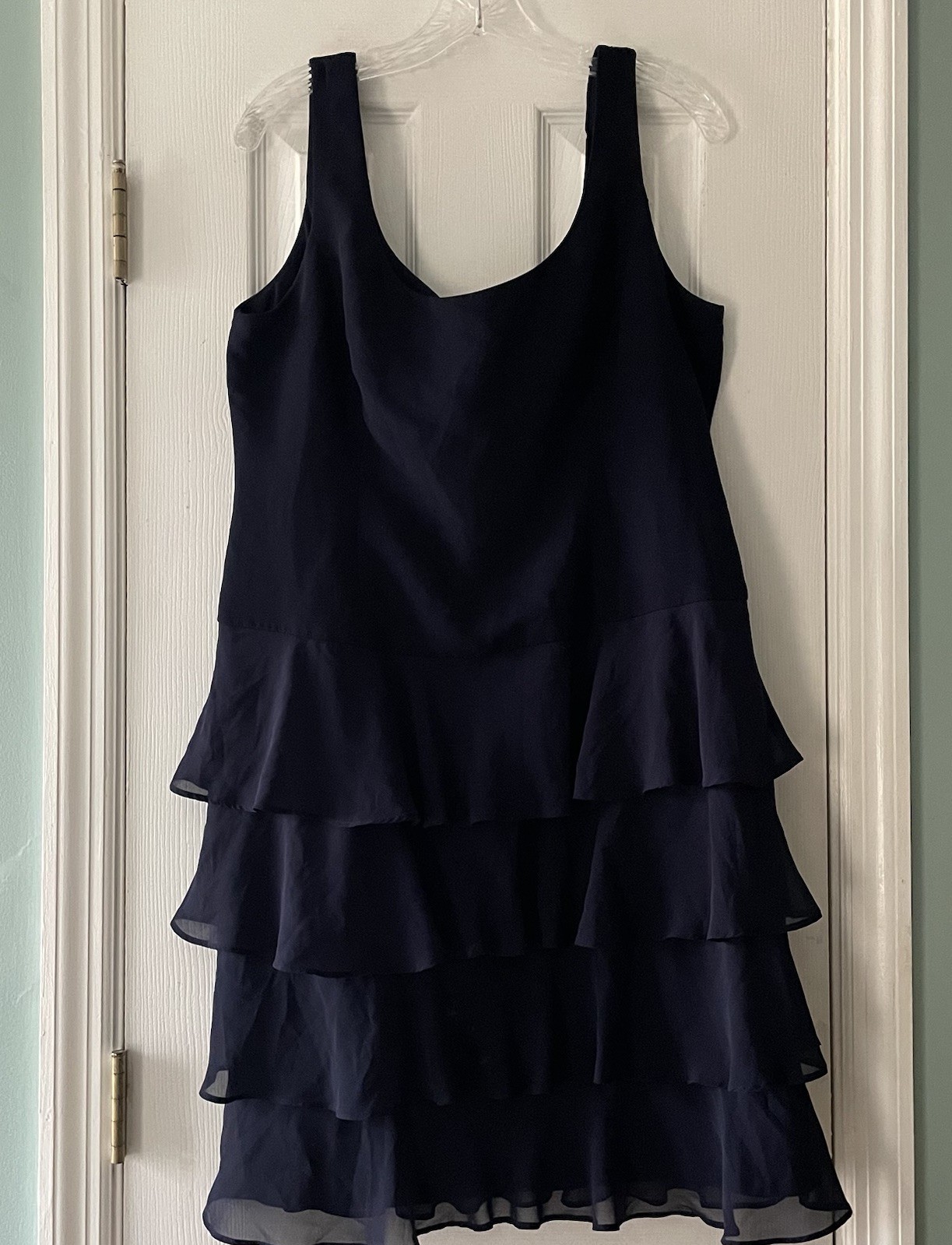 Evan Picone Size 14 Navy Blue Tiered Ruffle Cocktail Sleeveless Lined Dress