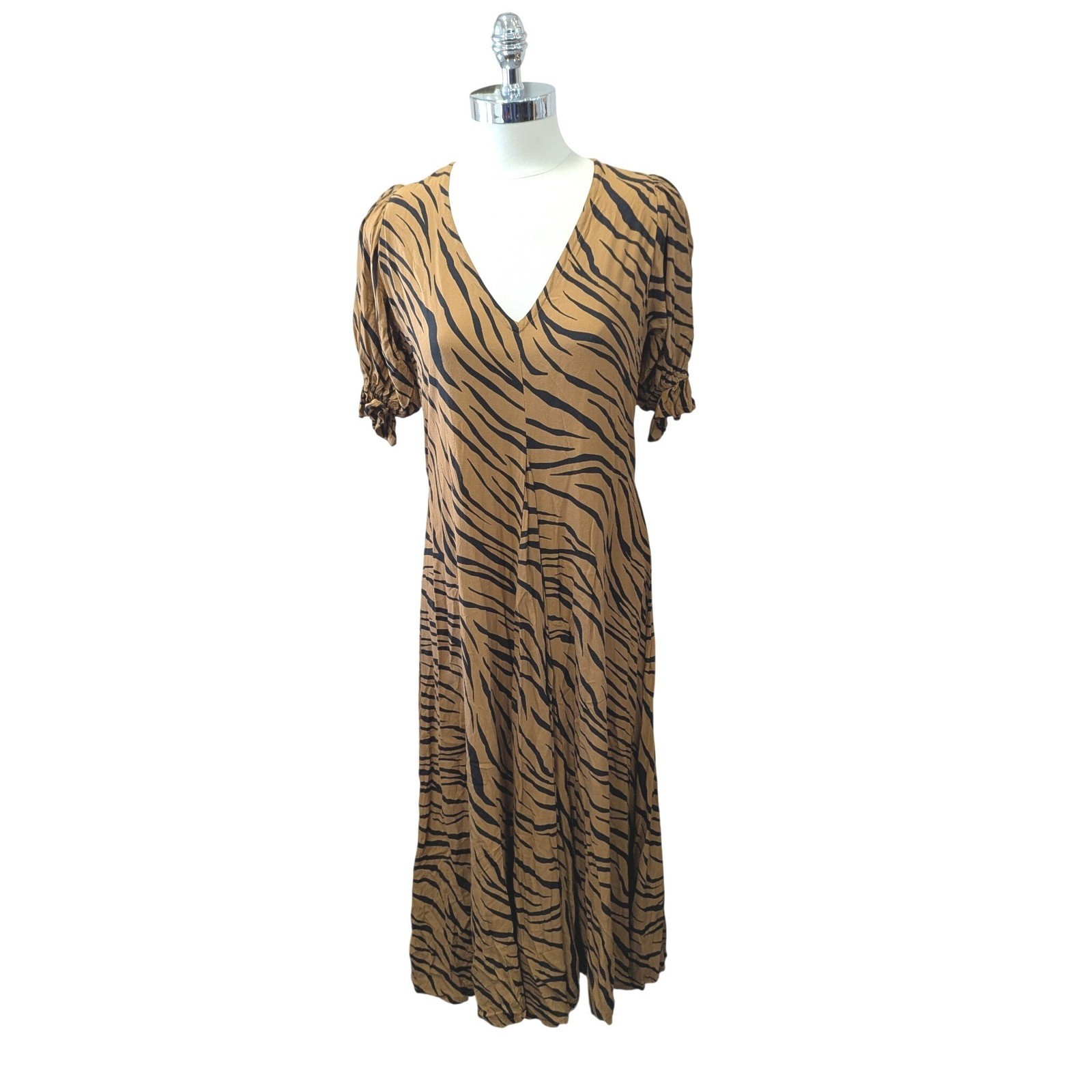 FAITHFULL THE BRAND Maggie Midi Dress in Kenya Animal Print Rayon Small