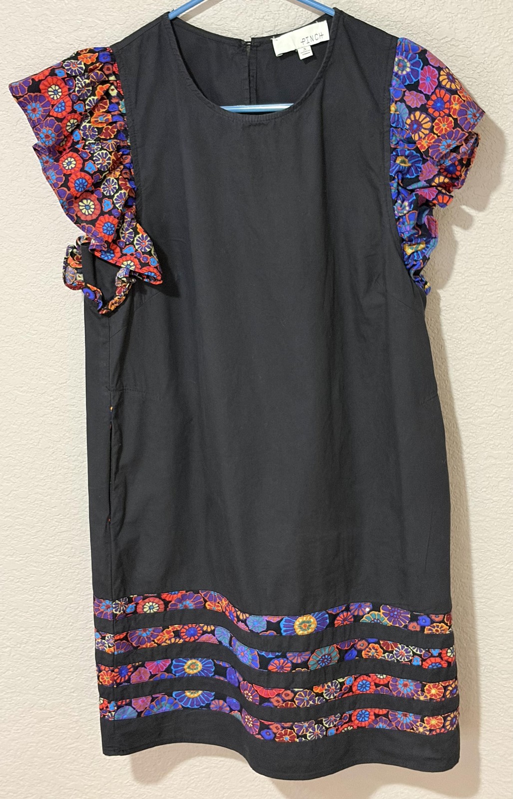 PINCH Dress Womens Small Black Floral Shift Flutter Sleeve Ruffle Pockets Casual