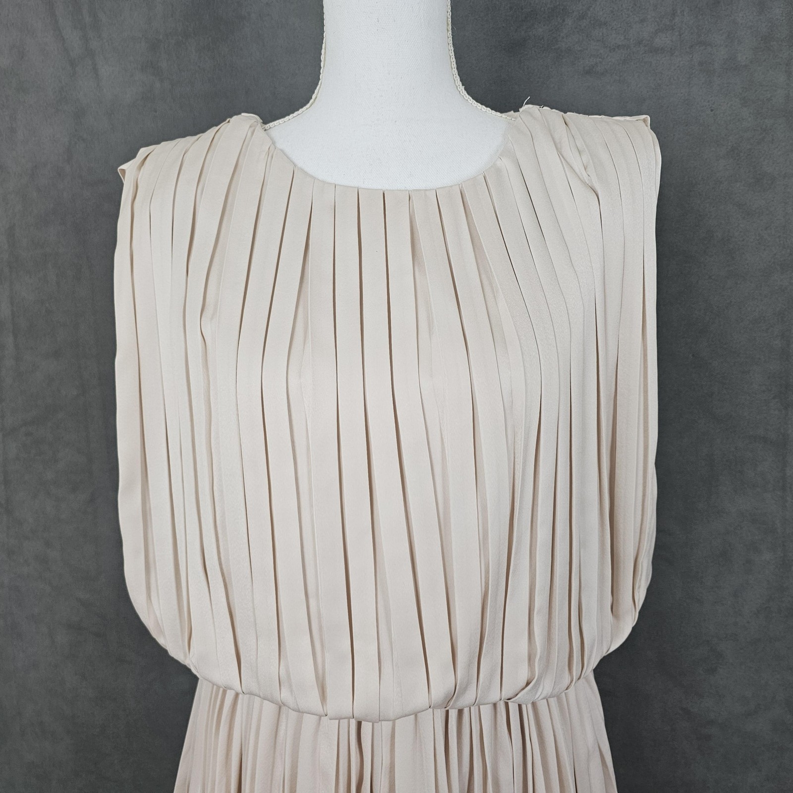 Hausen Dress Womens Medium Beige Pleated Sleeveless Blouson Mini Party Dressy