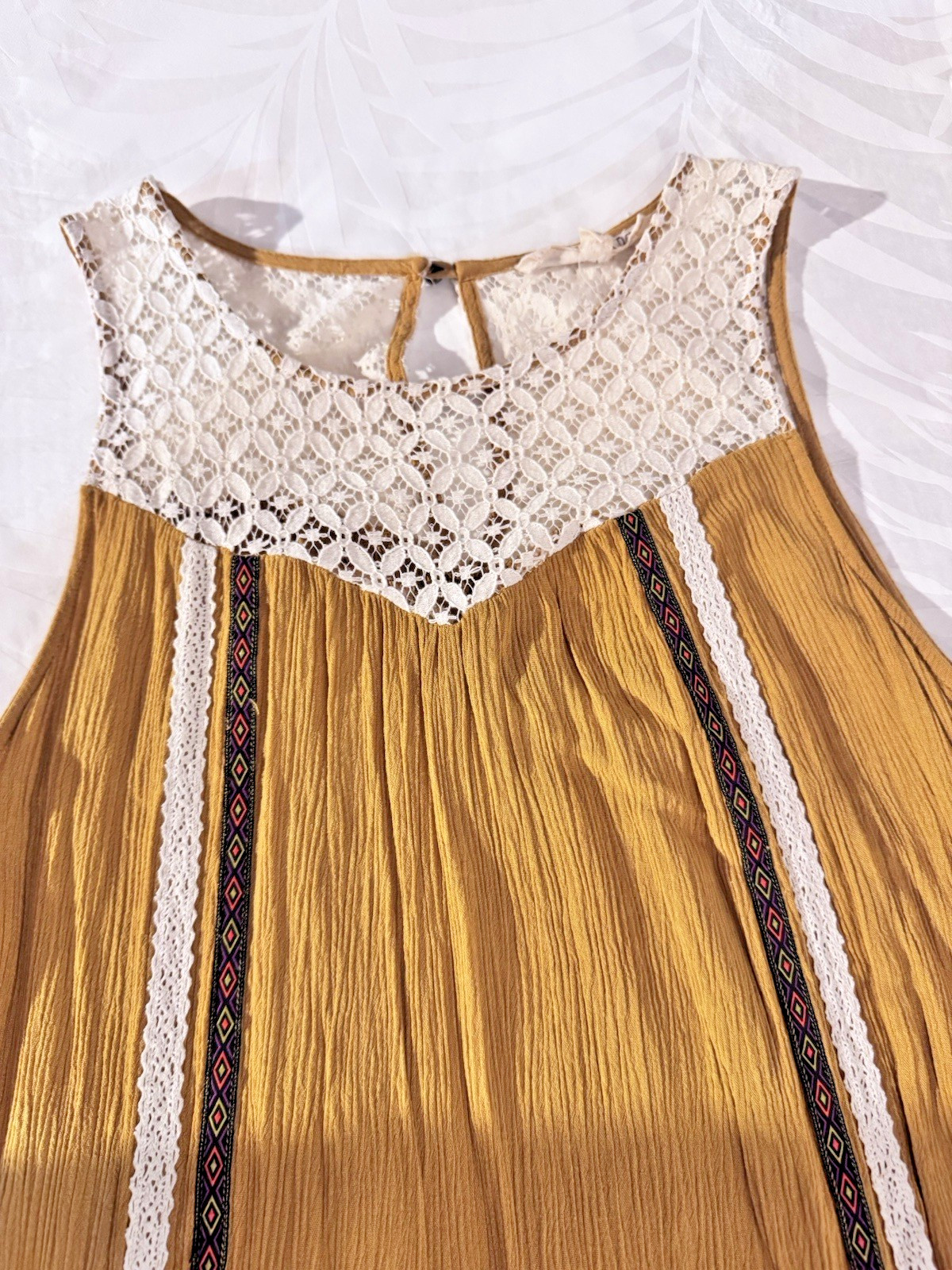 Rewind/Retro Boho Lace – Med-Halter Tunic Mini Dress Spring Elegance