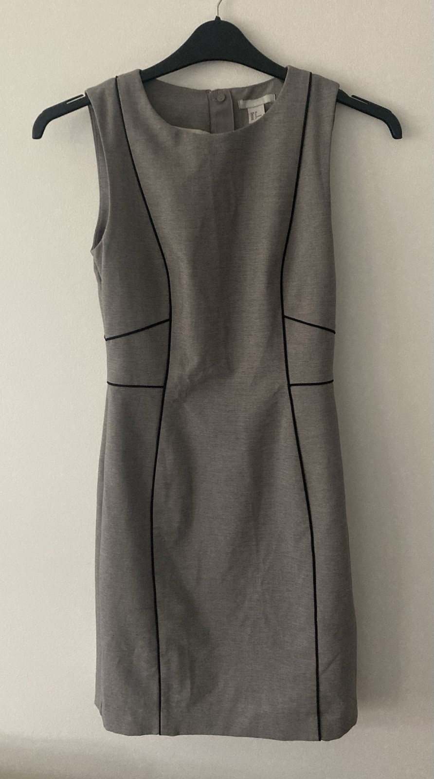 H&M size Eur 36 US 6 grey & black work office shift zip up dress