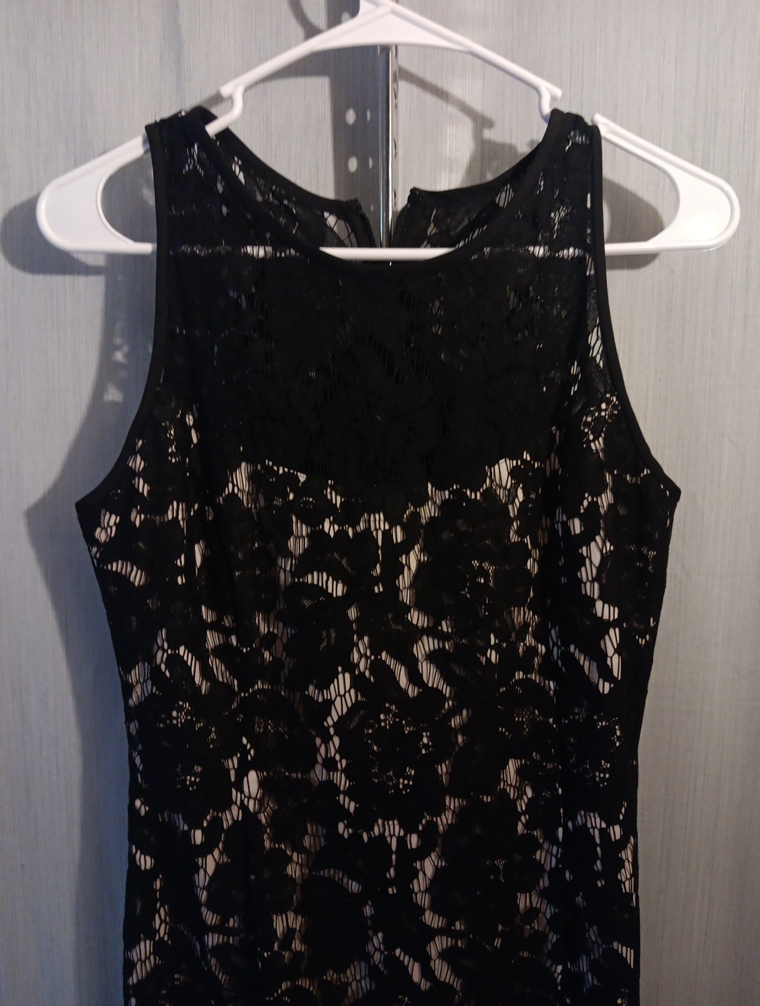 White House Black Market Dress Beige With Lace Black Cover Size 4