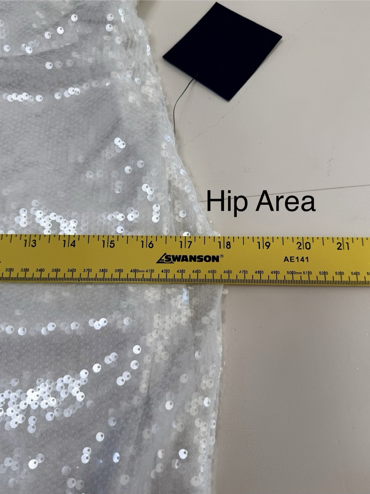 New W/Tags Lulus Iridescent Sequin Midi Dress Ruffle Neckline Sleeves Sz M