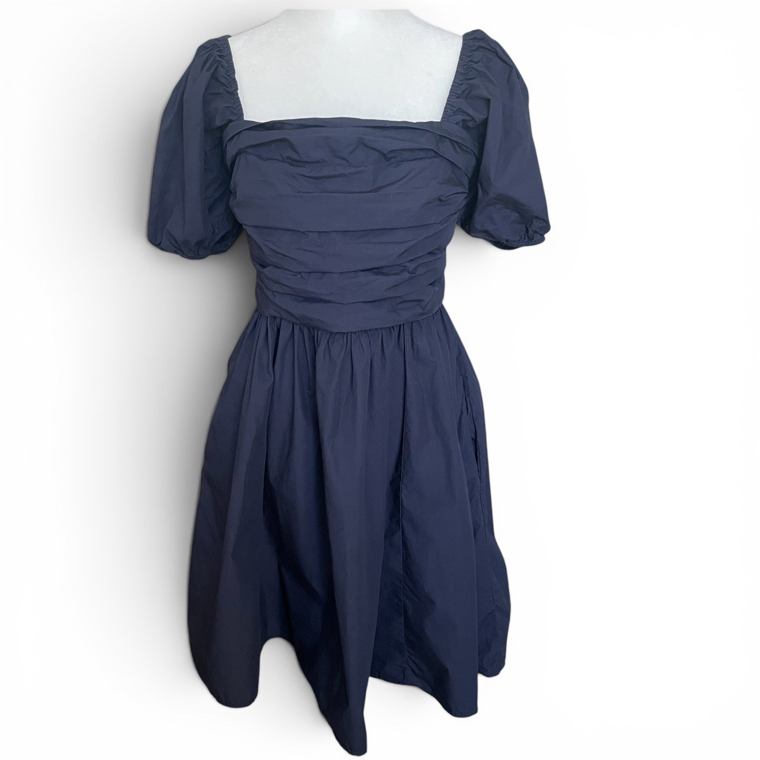Quince 100% Organic Cotton Ruched Mini Dress Size M Navy Pockets Milkmaid Preppy