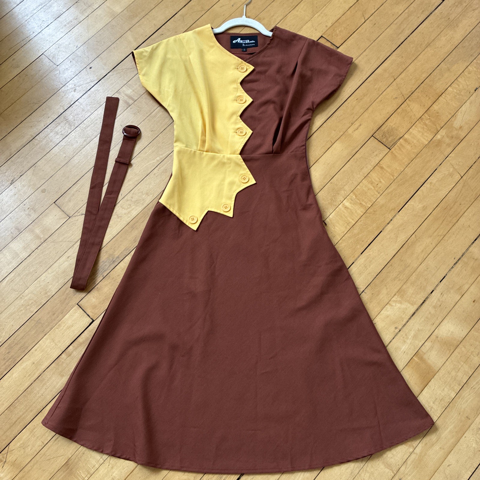 Astro Bettie Repro 1940s Style Dress Brown Yellow Pattern sz S Rockabilly