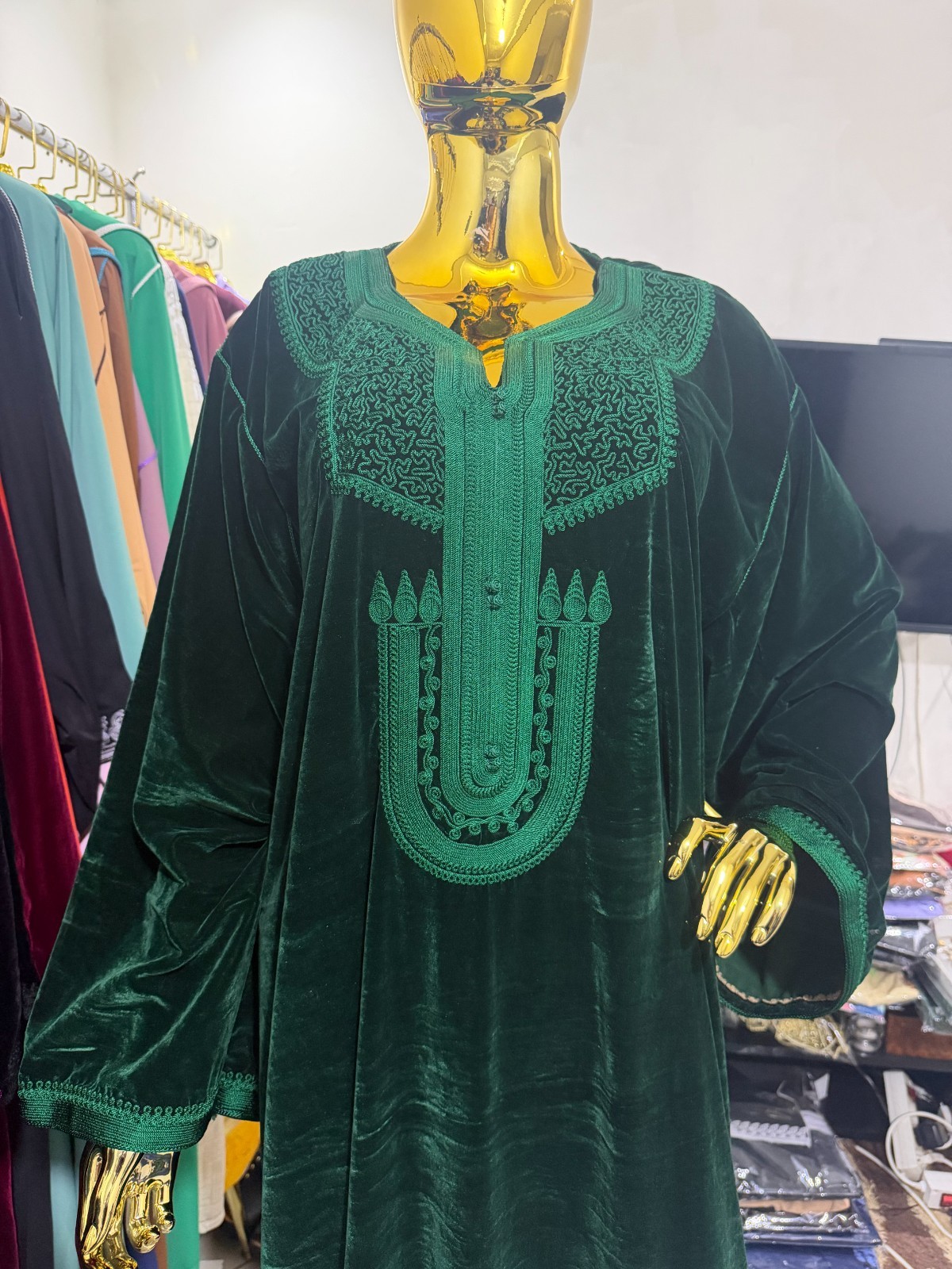 Stunning Silk Velvet Moroccan Kaftan – Embroidered Party Dress – Premium Quality