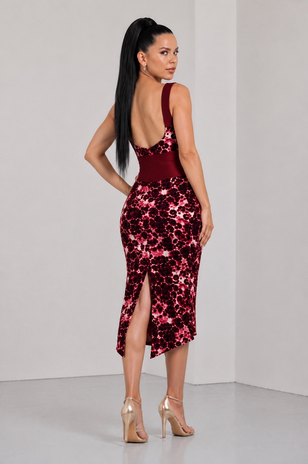Open Back Burgundy Argentinian Tango Dress Midi Sheath Abstract Print Size M