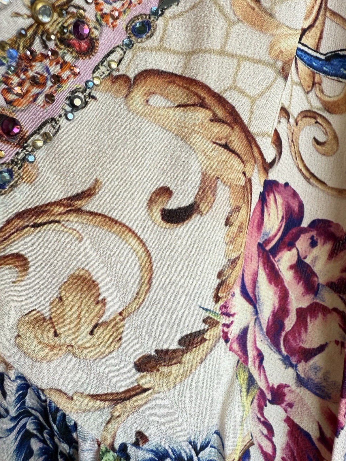 Camilla Dress Size S-M Oversized Queens Bee Hive Floral Flared Sleeve 100% Silk