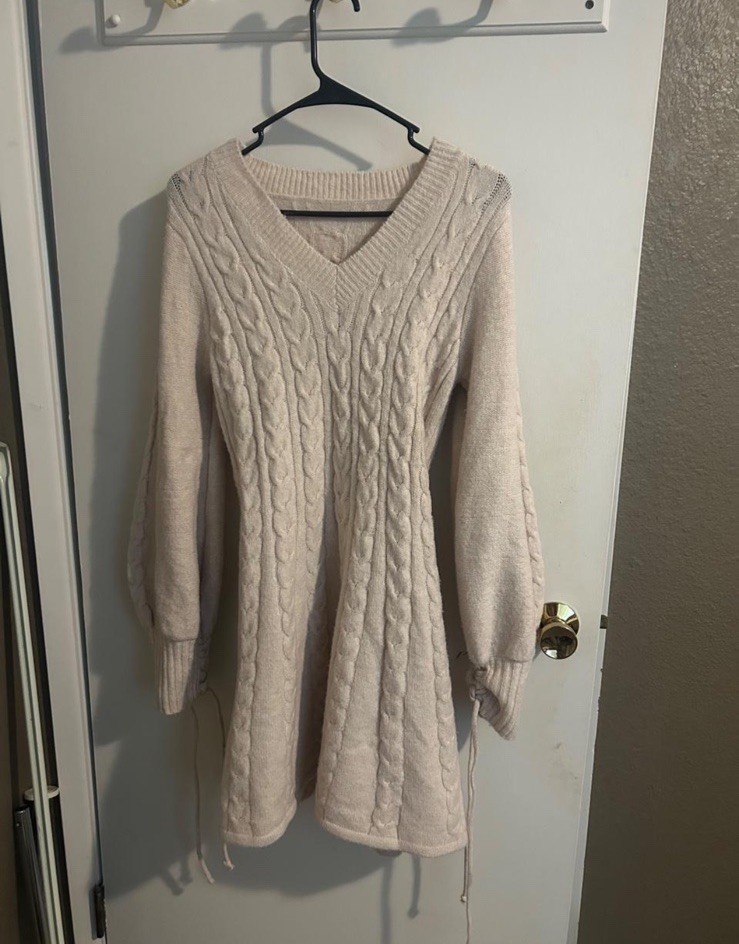 Cableknit SHEIN Dress Size Small, Unworn