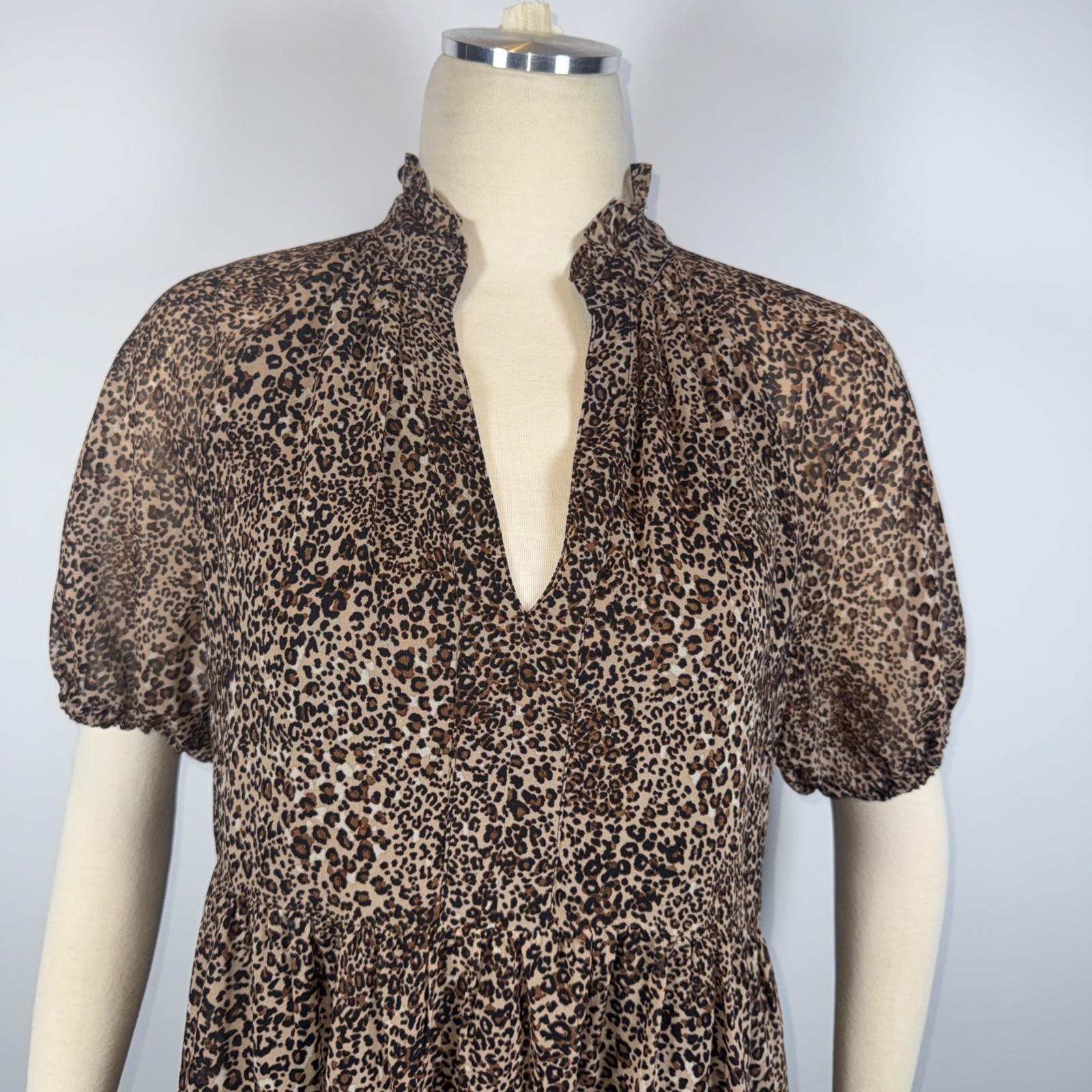 1.State Animal Print Chiffon Ruffle Neck Babydoll Above The Knee Women’s Medium