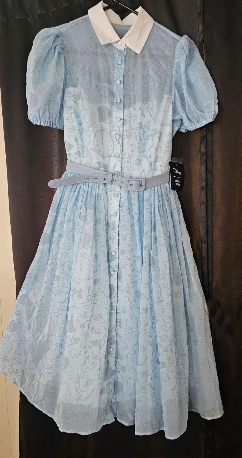 DISNEY CINDERELLA X UNIQUE VINTAGE THE CLOCK STRIKES MIDNIGHT Size Medium