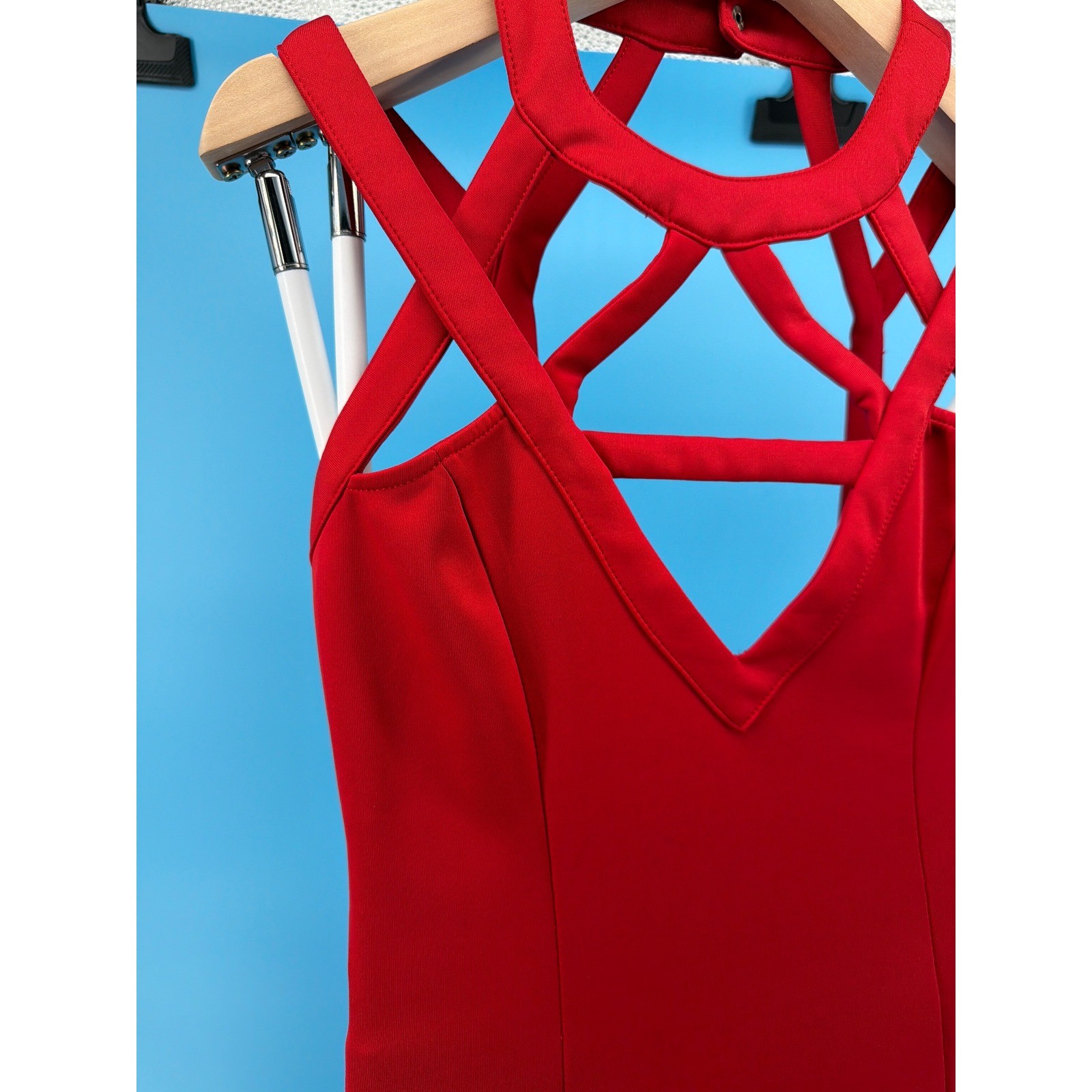 Red Cage Neck Bodycon Mini Dress Geometric Strap V-Neck Sleeveless Clubwear