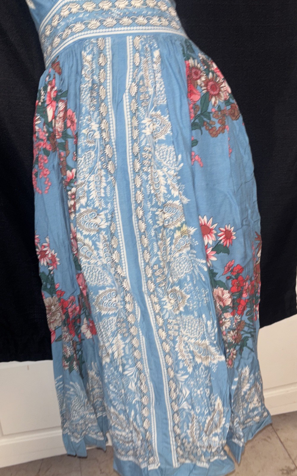 VICKI LYNN BARDON,Canada,vintage,scarf,blue,floral,border,M,no copy,Unique,WOW
