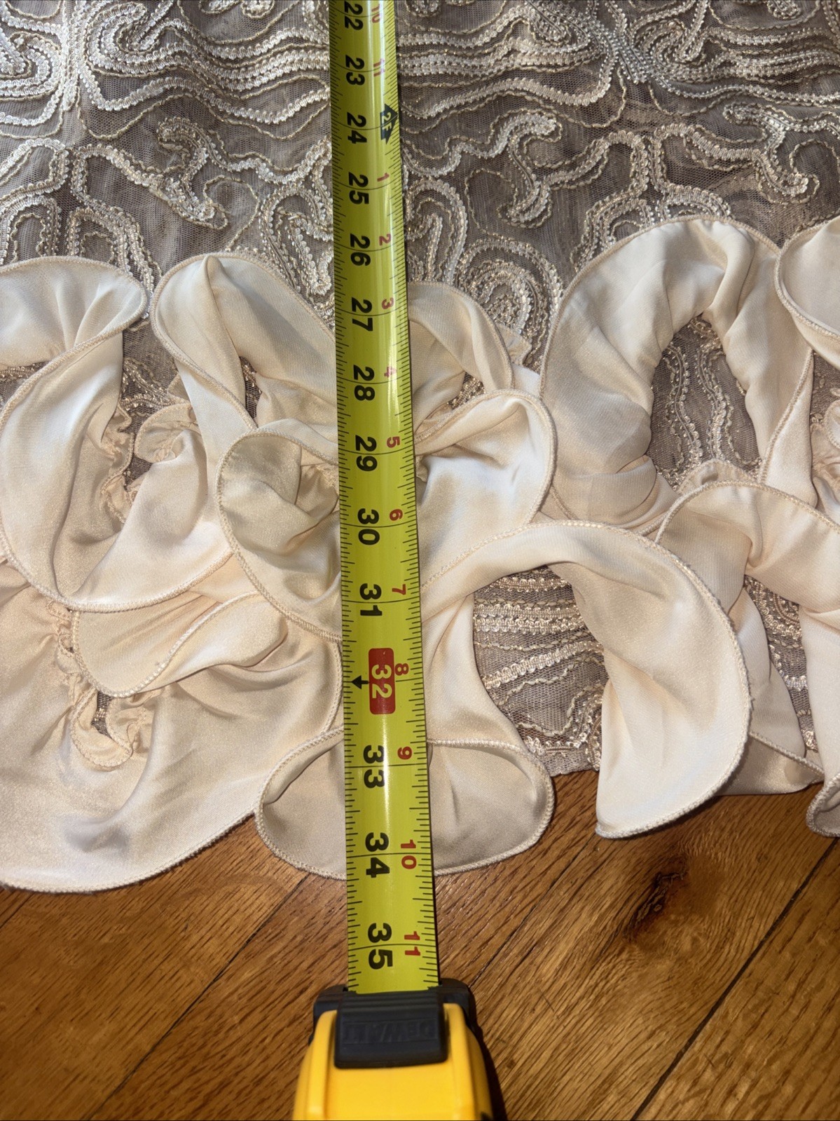 Jessica Simpson Ivory Lace Cocktail Dress Rosette Ruffle Hem Sheer Size M