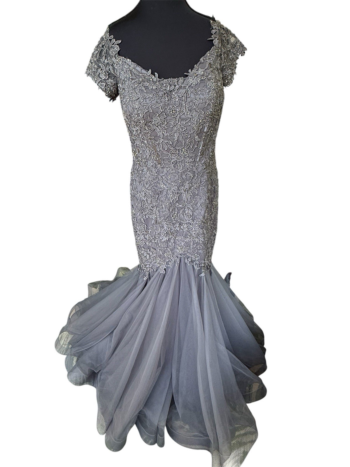 Madeline Gardner NY Lace Overlay Sequins Tulle Mermaid Gown Formal Sz 10 Gray