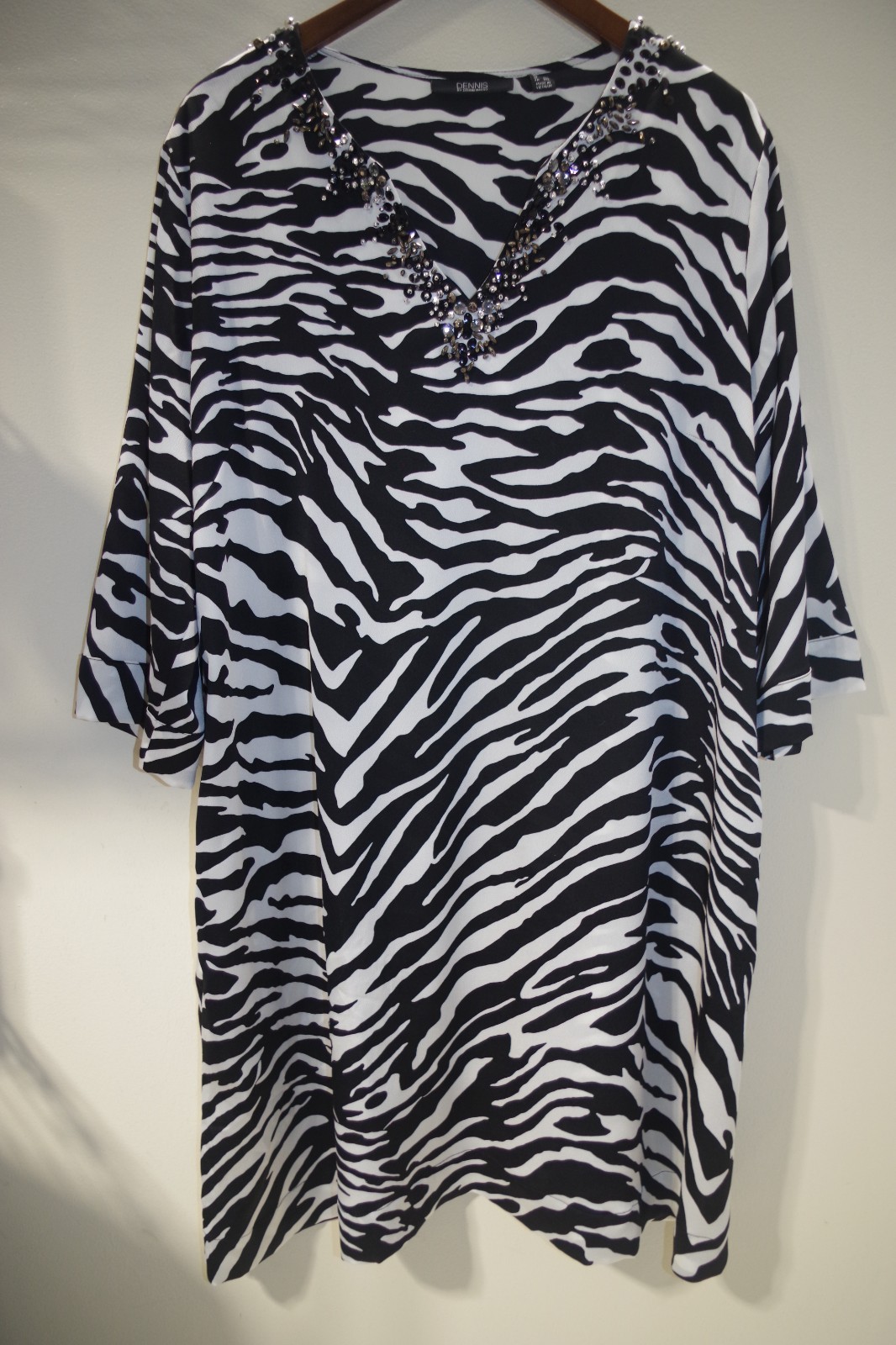 Y1 Dennis by Dennis Basso Black & White Zebra Print Embellished Dress 1X V Neck