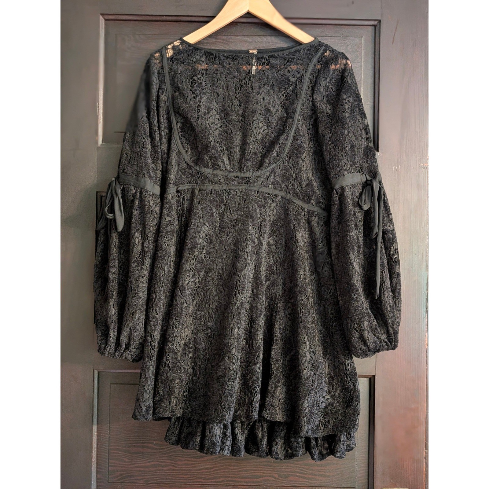 Free People Black Lace Mini Dress Long Balloon Sleeve Ruffle Hem Boho Womens S