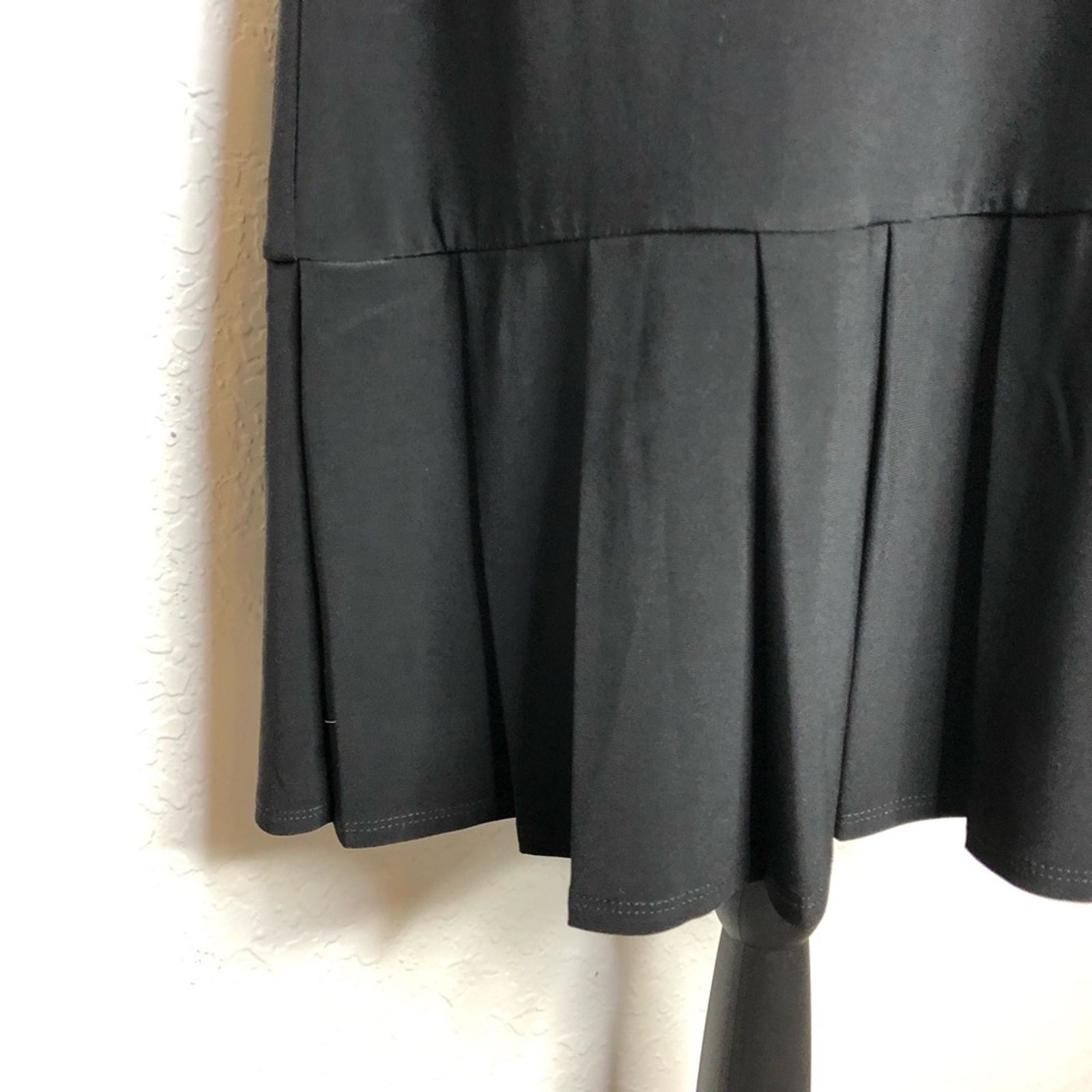 WHBM black silver beaded neckline pleated hem sleeveless dress size Large