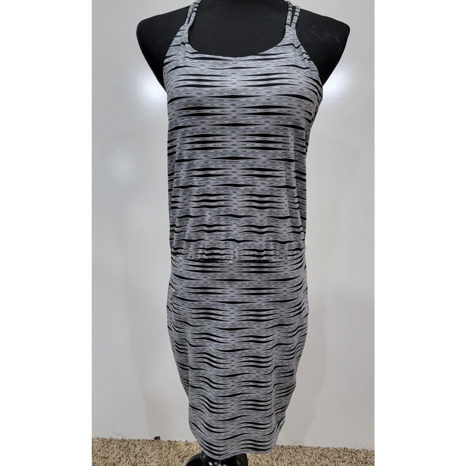 Athleta XSmall Arielle Venice Strappy Yback Athletic Swim Dress Sporty Coastal