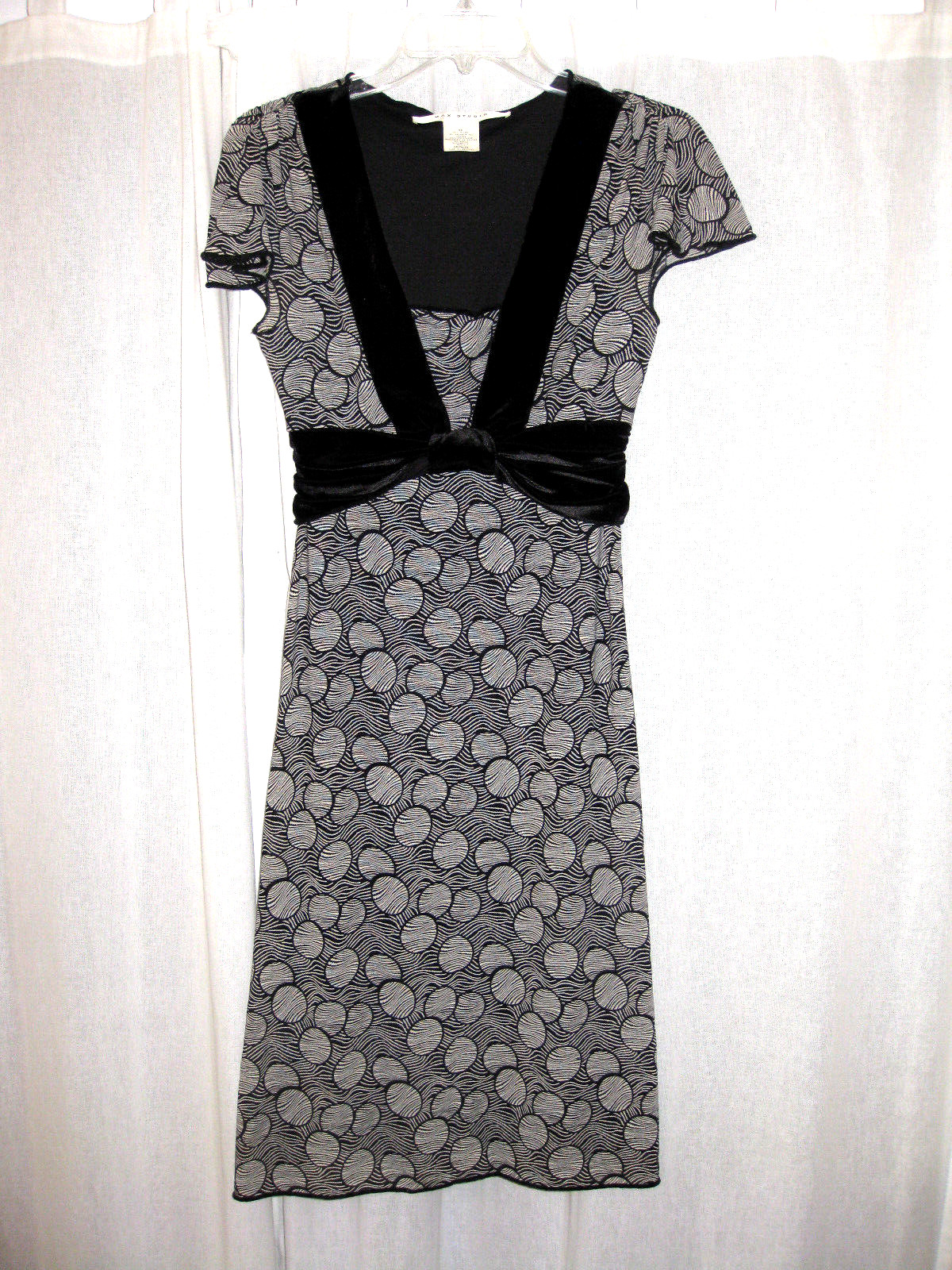 Max Studio Dress Womens XS White Black Velvet Trim Empire Waist Lined Stretch