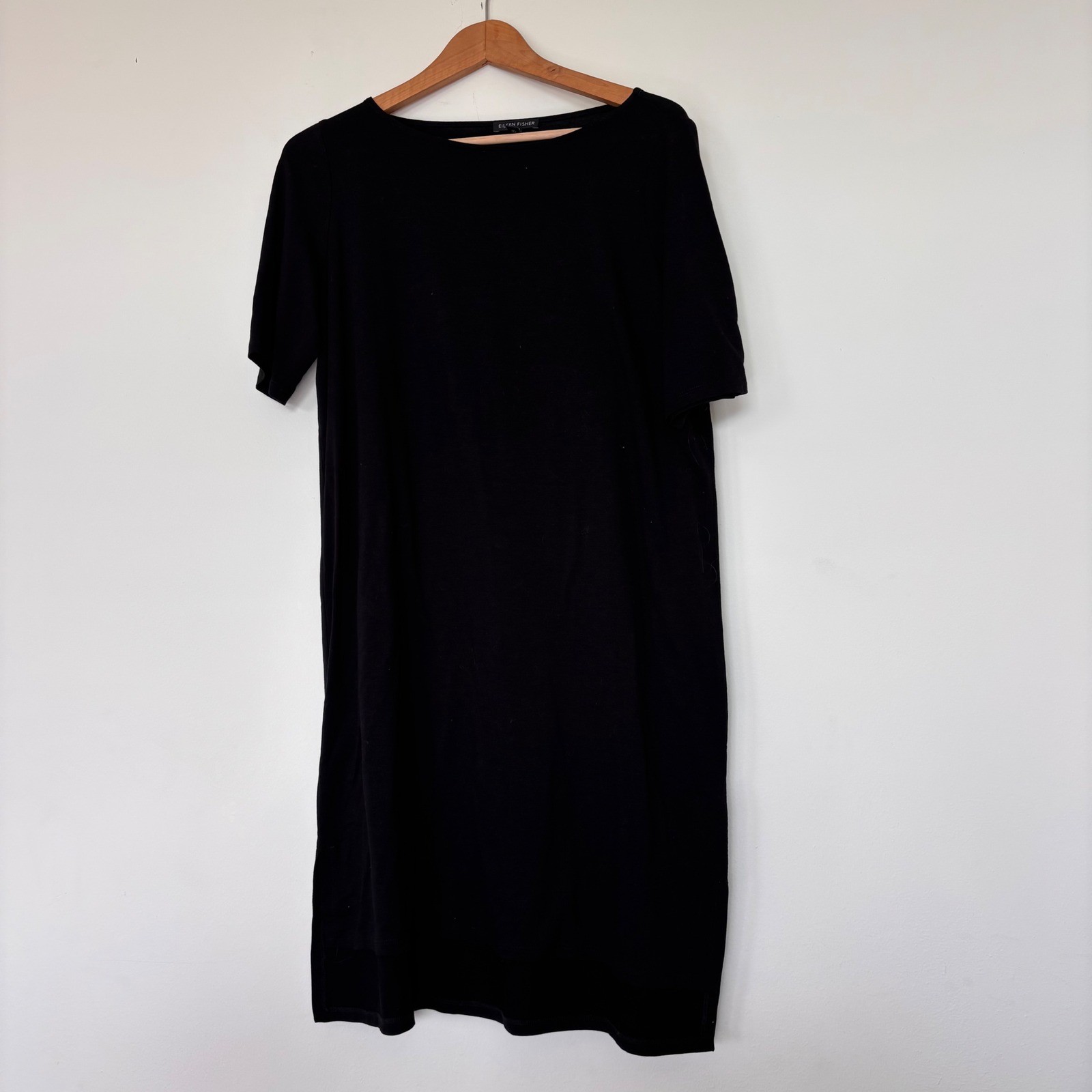 Eileen Fisher Tencel Lyocell Spandex Black Tee Shirt Relaxed fit Size Small