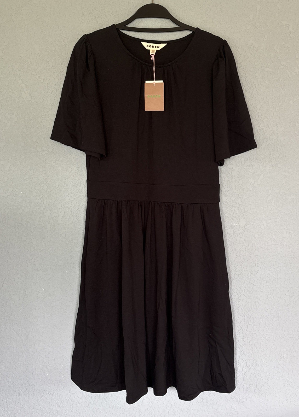 Boden Louisa Jersey Dress Cotton Tencel Modal Size 6 Fit and Flare Black Pockets