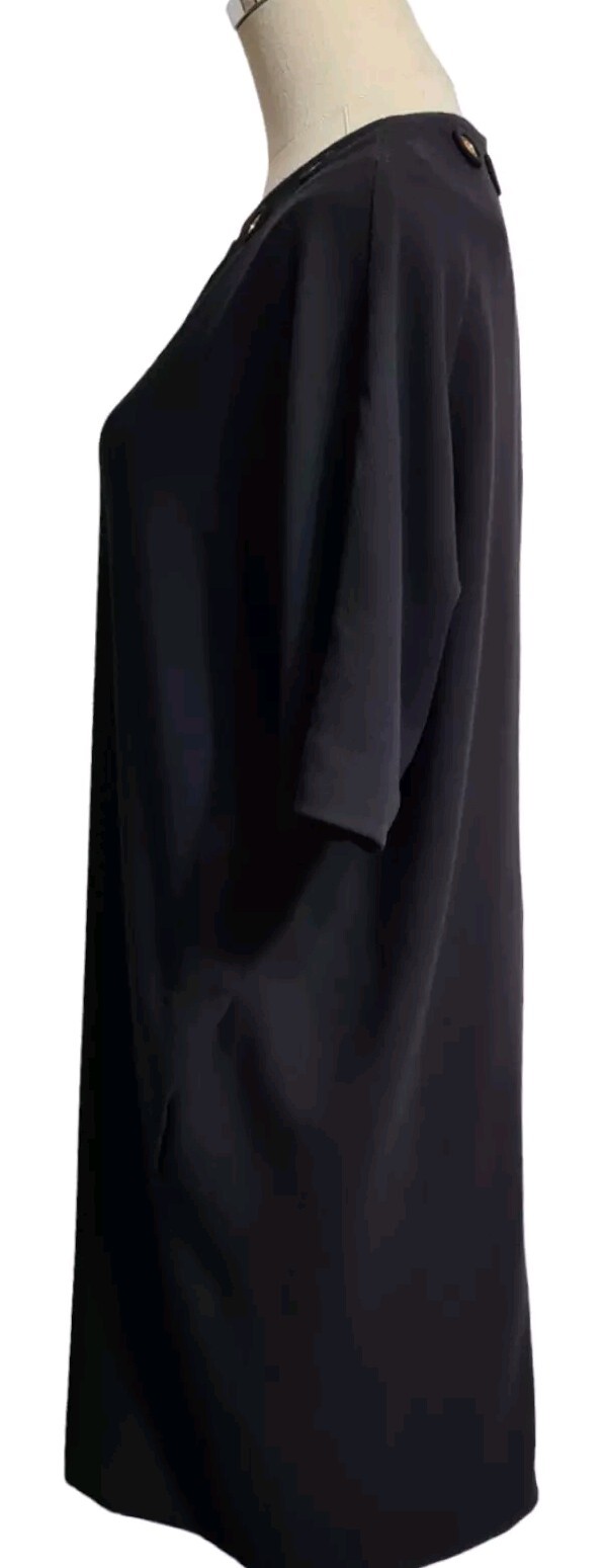 ESCADA Chic Loose-Fitting Wool Sheath Dress with Golden Decor/Black 36 /S/ M