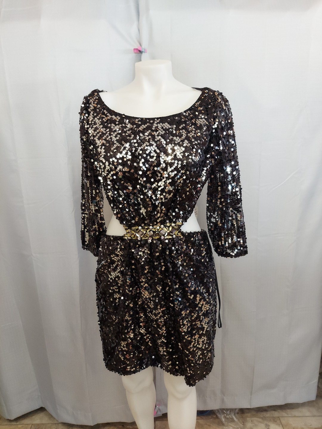 alyce paris Black Full Silver Sequin Thigh Mid Lenth Mid Size12 Gem Accent Front