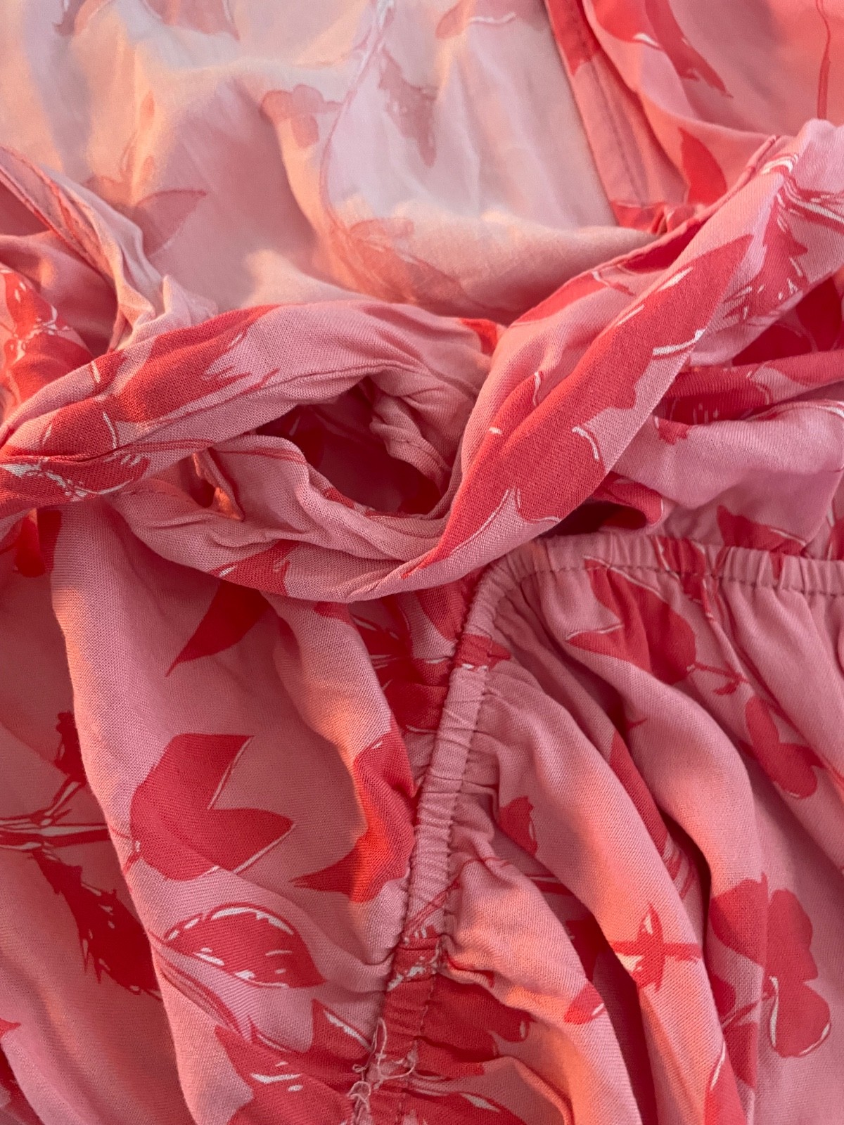 ALL ABOUT MAY Dress Size 6 Ruffle Pink Red Mini Tie V Neck Casual Party Travel