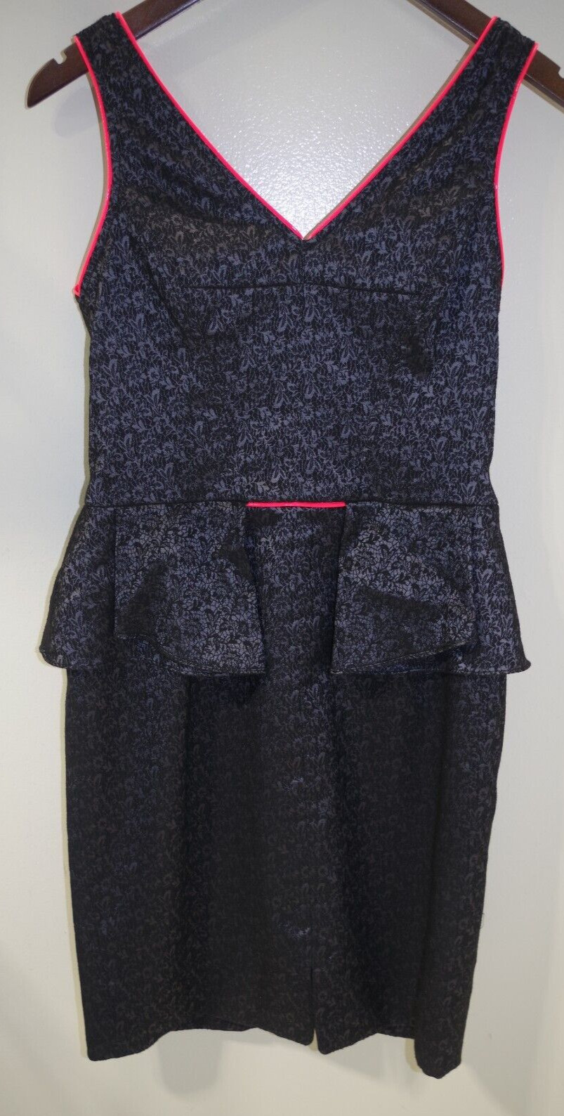 C19 – Yoana Baraschi Black Brocade Dress – Pink Vinyl Piping -Size 4 – USA Made