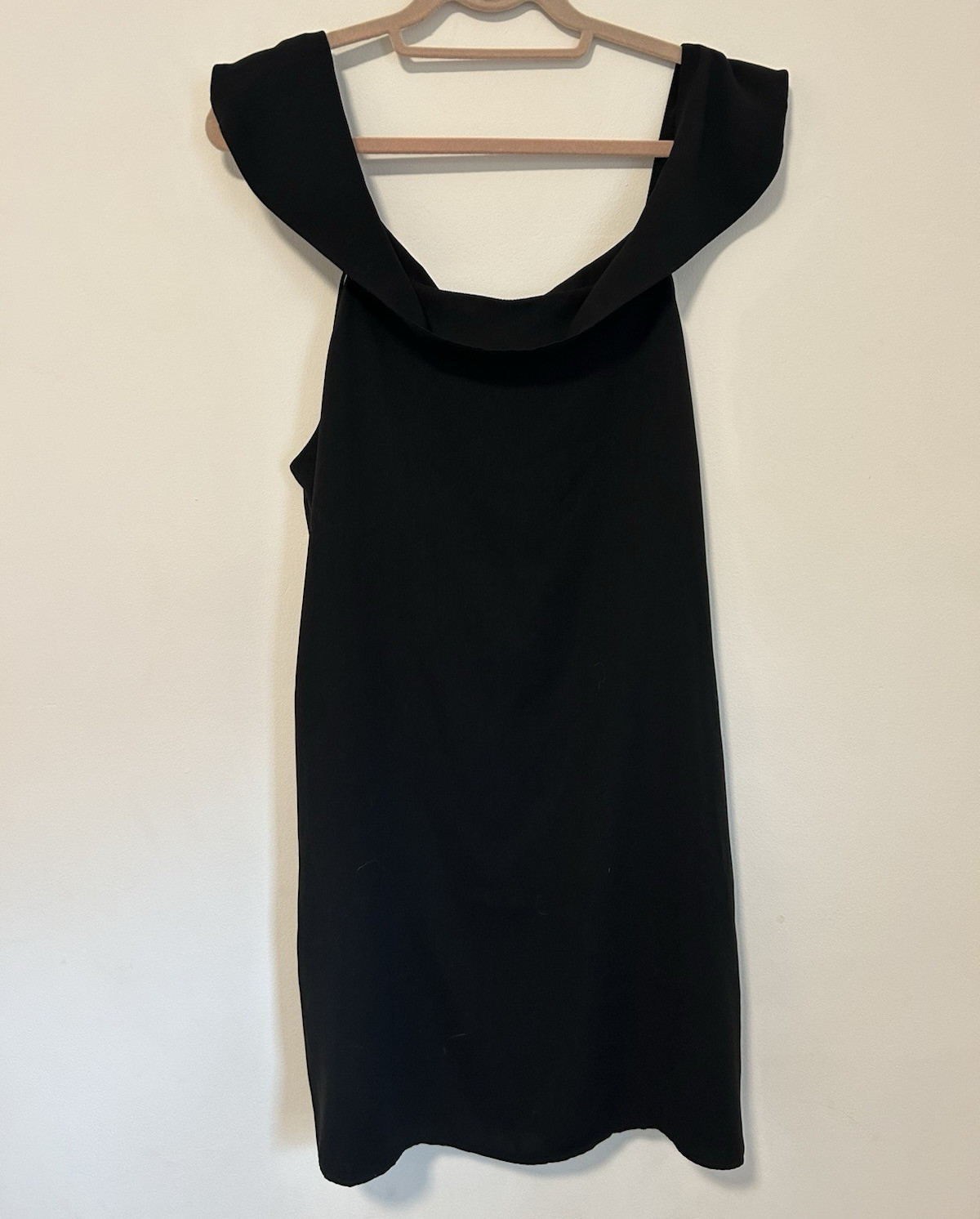 naked zebra Black Solid Tank Dress L Sleeveless Off Shoulder Short Length Zip
