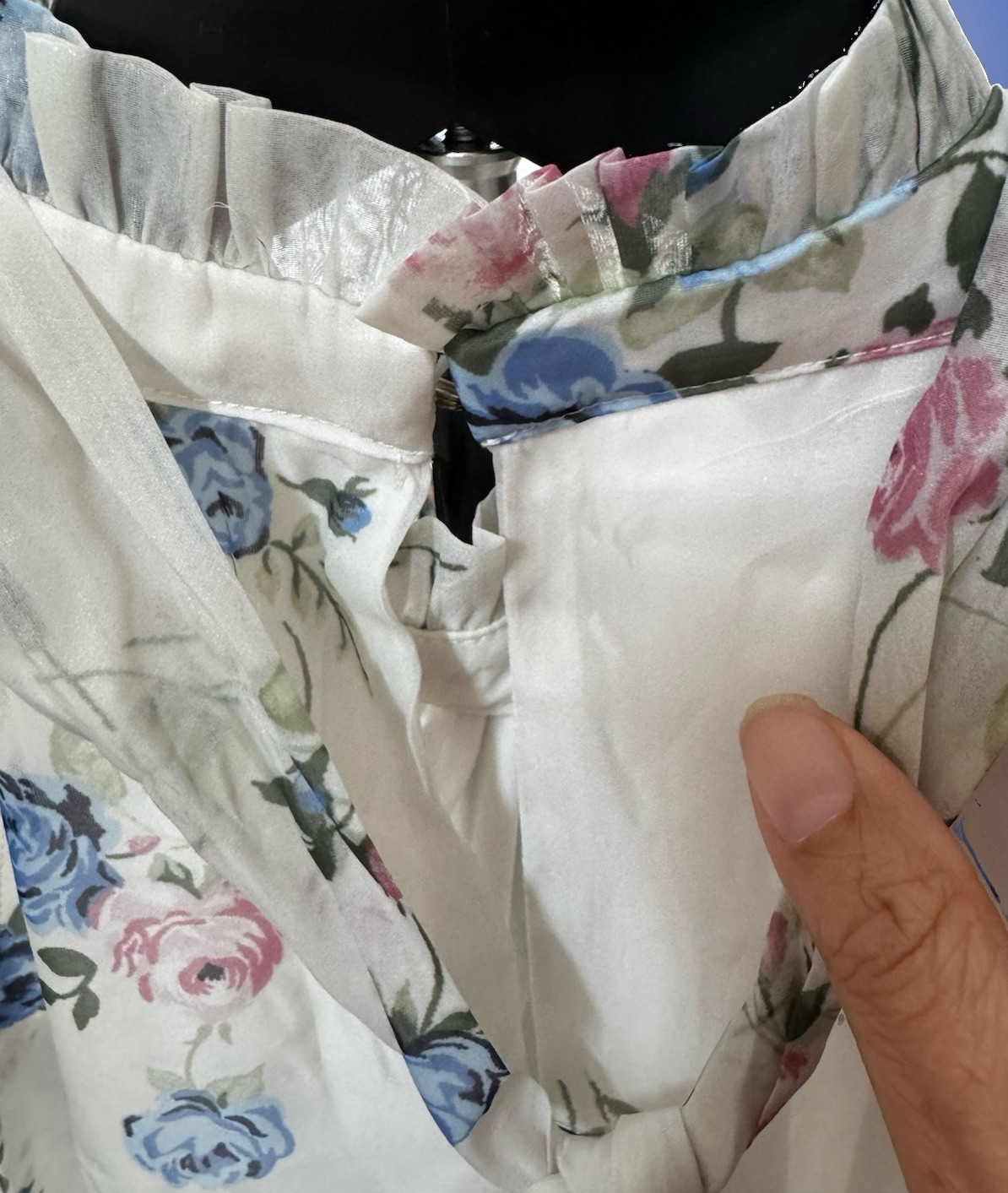 Francesca’s Mi Ami Willow Halter White Blue Pink Floral Maxi Dress NWT Women’s L