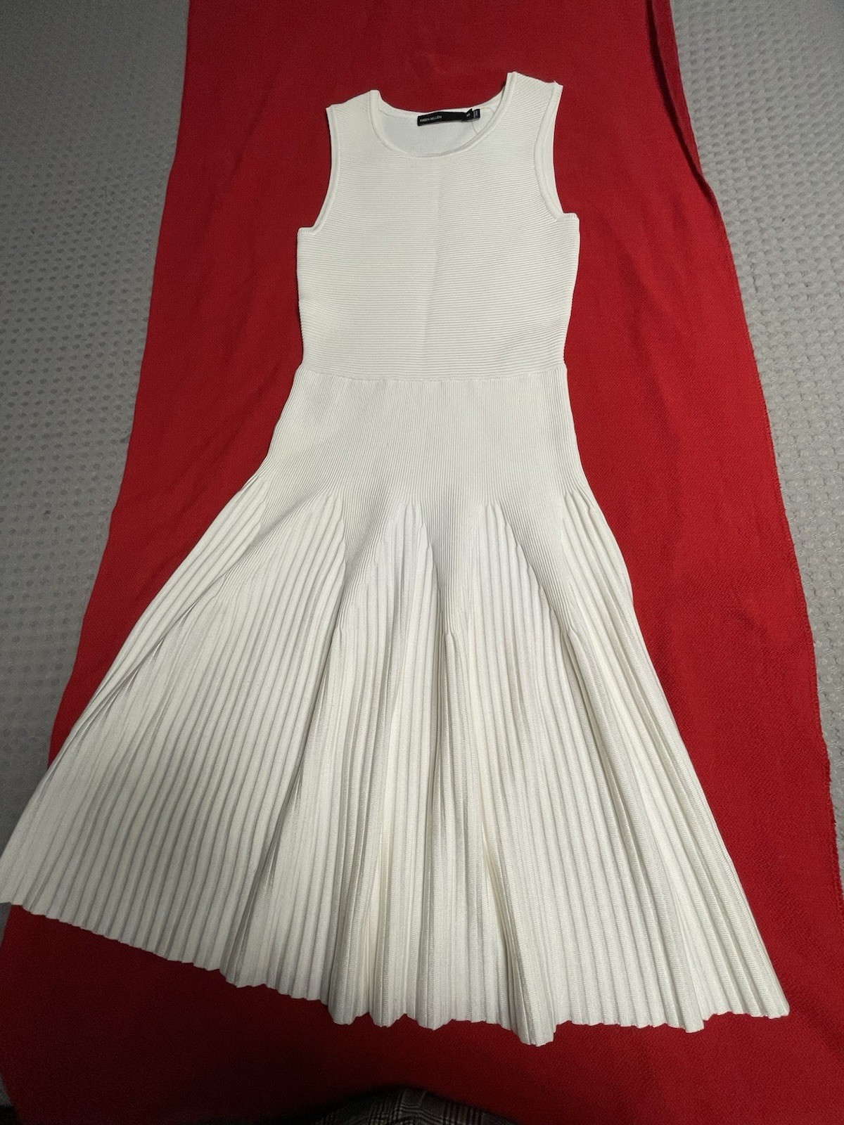 Karen Millen White Pleated Knit Fit & Flare Midi Dress Round Neck XS