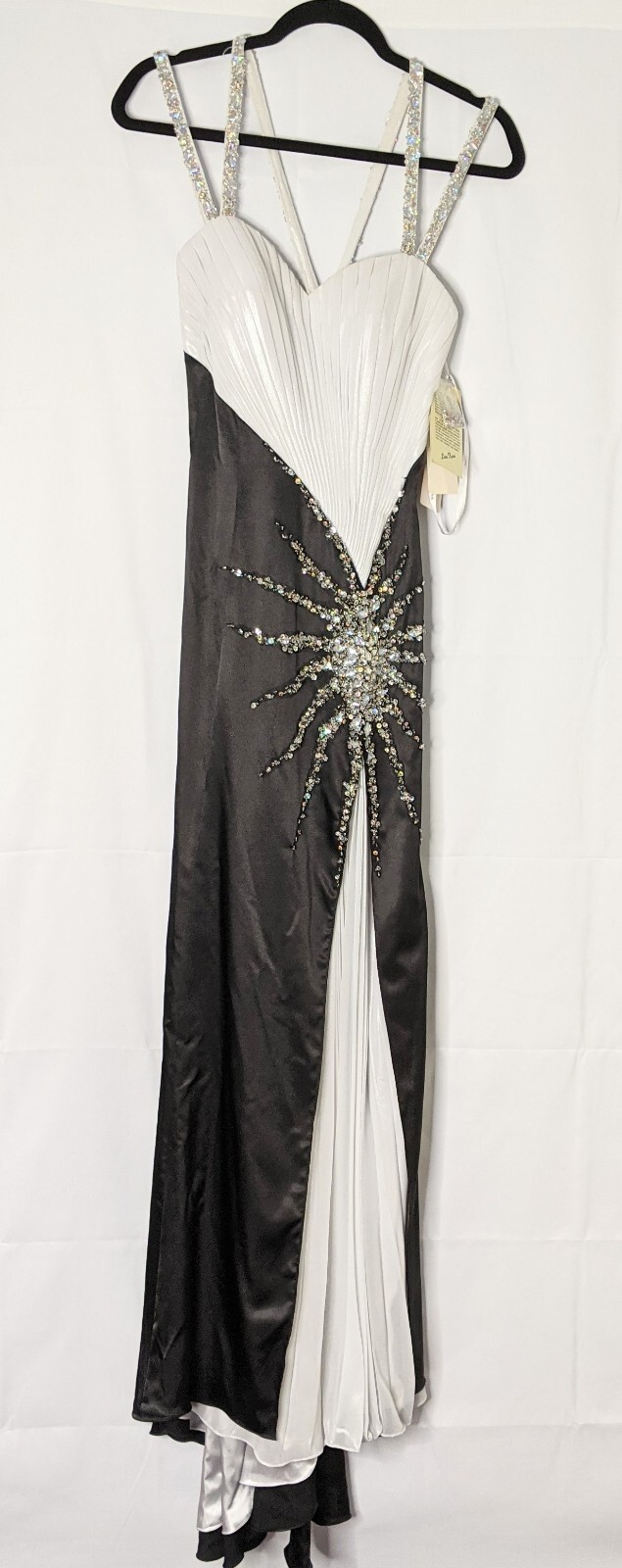 PARTYTIME Black & White Strappy Prom Formal Pageant Gown Beaded Sequins Sz 6 NWT