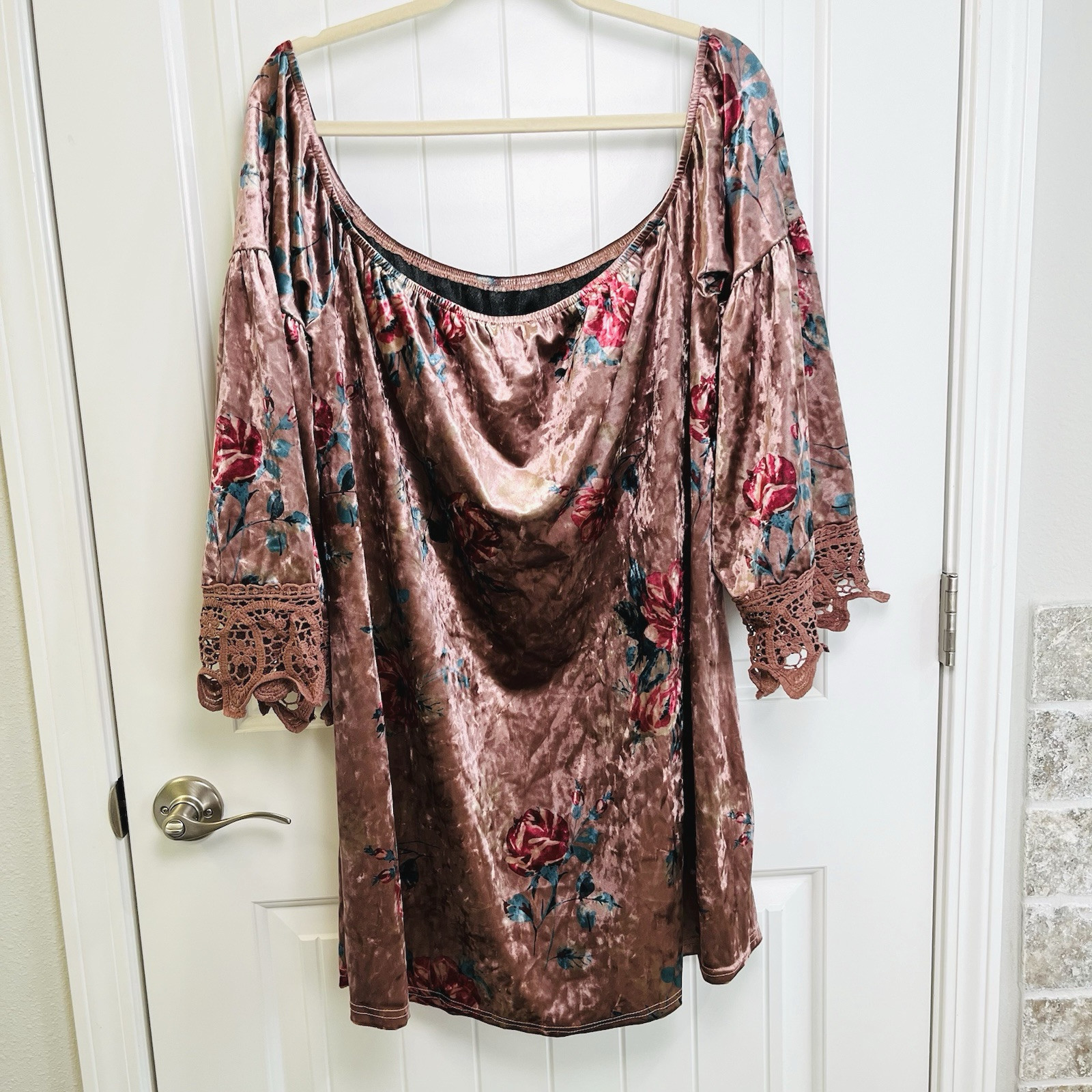 NEW Southern Fried Chics Pink Floral Velor Off Shoulder Flared Sleeve Mini Sz 2X