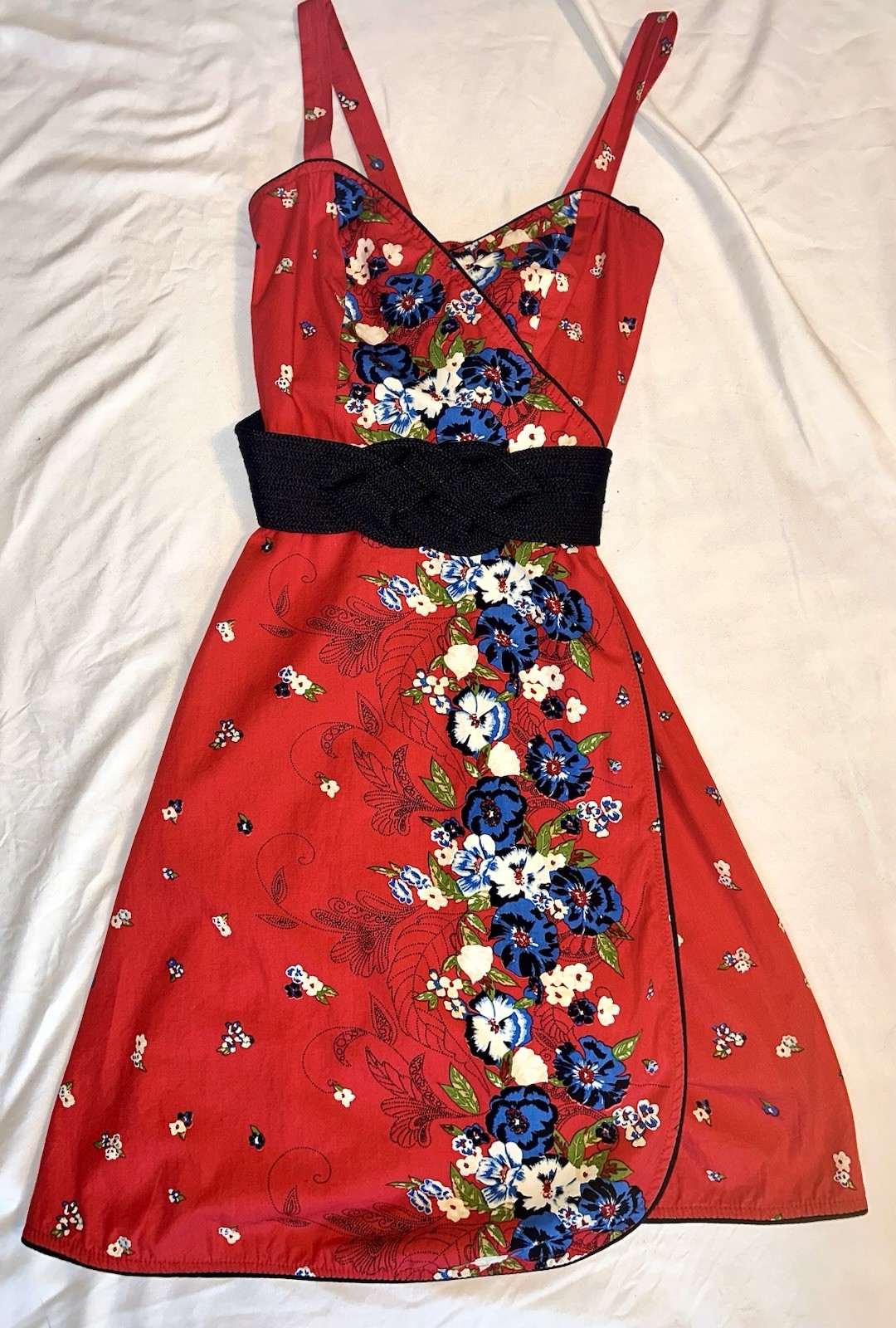Betsey Johnson Red Floral Sweetheart Smocked Strappy Sundress Belt Size 2