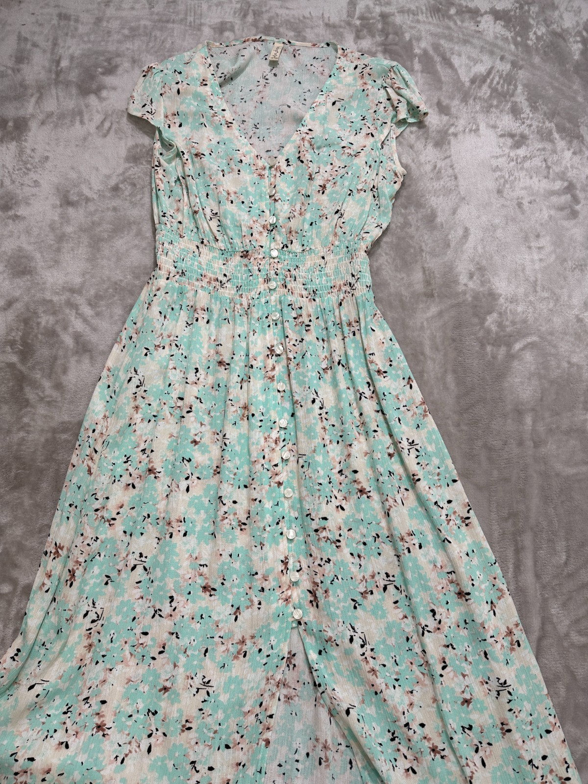 Bebop Floral Midi Maxi Dress Size Medium Mint Smocked Waist High Button Front