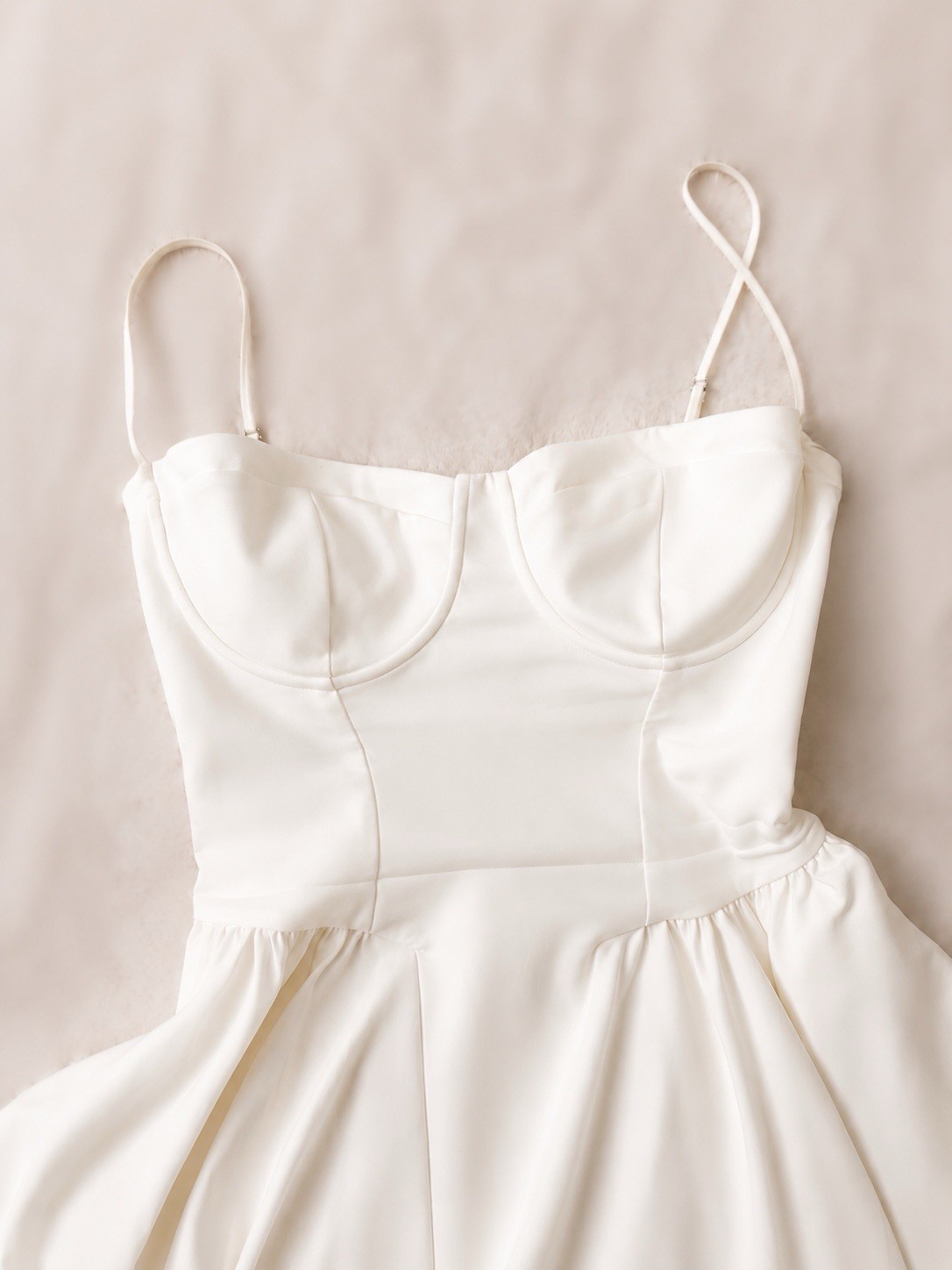 HOUSE OF CB White Sweetheart Corset Fit & Flare Midi Dress L/XL with bigger cup