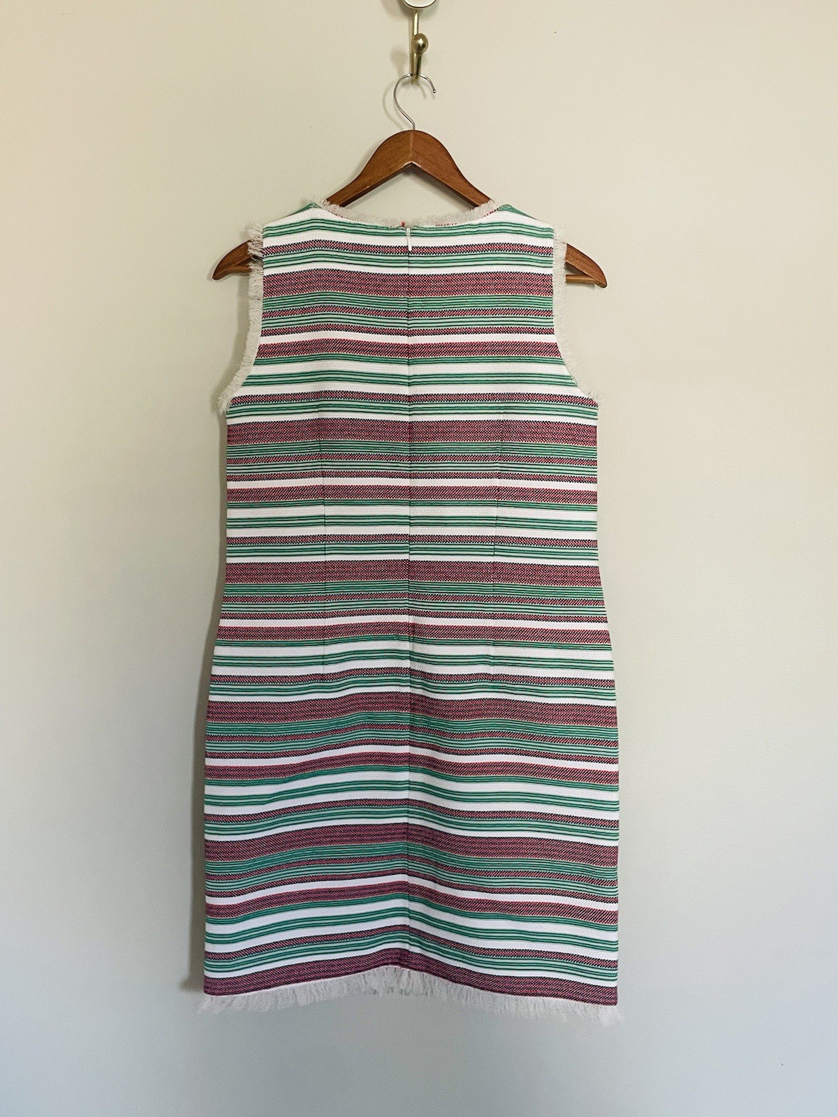 W By Worth Red, Green, White, Navy Fringe Sheath Dress. Size 2. Holiday. Luxury