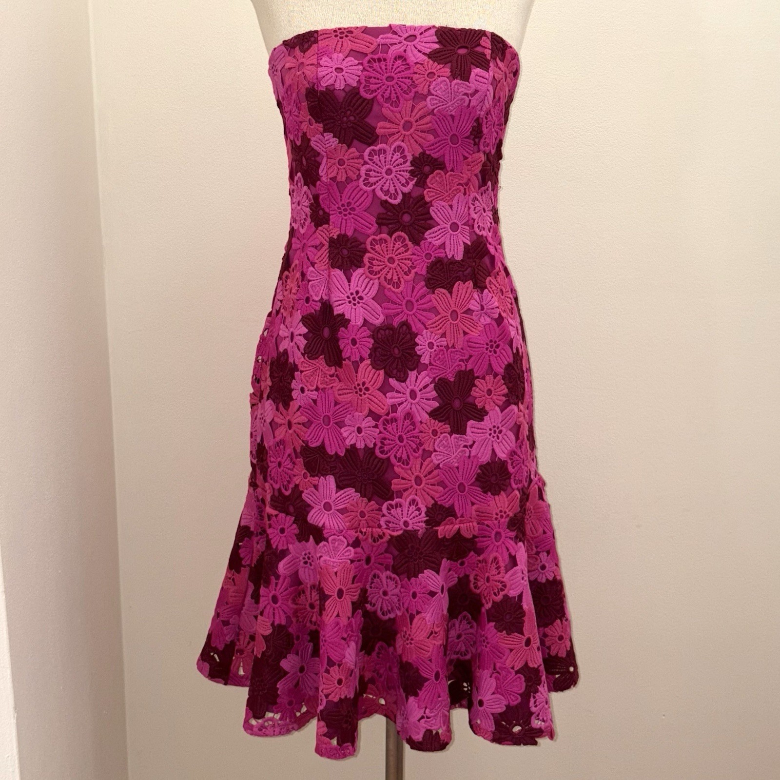 Alexia Admor Romantic Feminine Floral Lace Strapless Cocktail Dress Sz 8 Medium