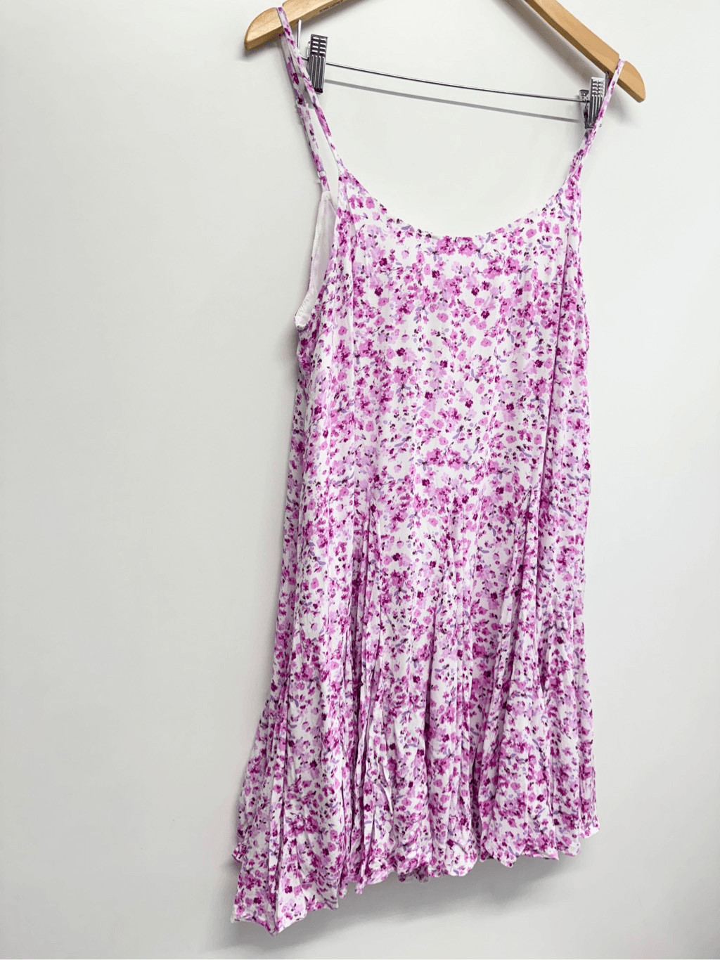 AQUA Mini Dress Size Medium Spaghetti Strap Floral Pink White NEW
