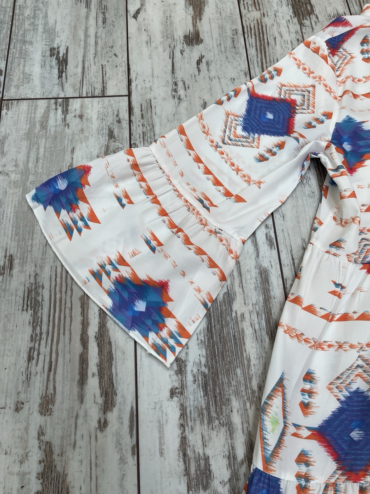 Boho Geometric Tribal Print Tiered Dress V-Neck Bell Sleeve Womens Medium NWOT