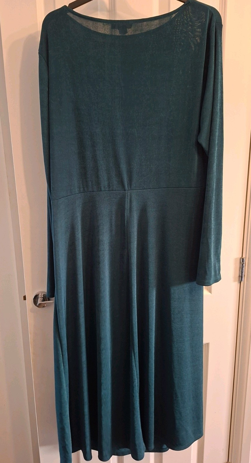 FINERY DRESS SIZE 20 EMERALD GREEN ATRETCHY AND COMFORTABLE BNWT STUNNING