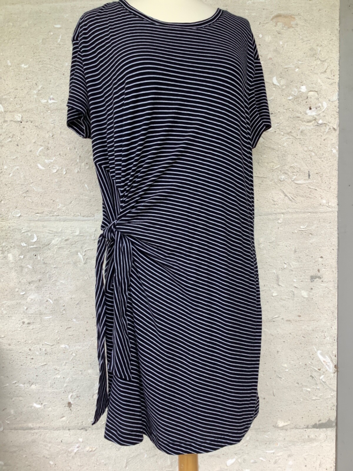 Vince T Shirt Dress Large Navy Stripe Side Tie Cotton Lined Nautical Classic