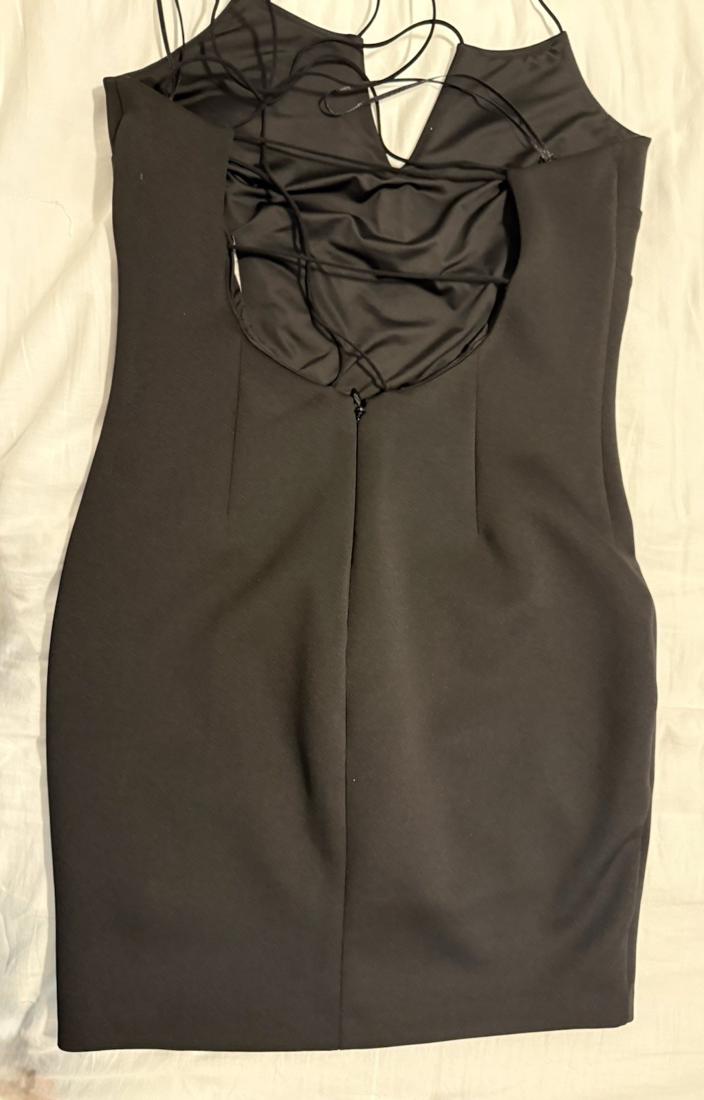 GUESS Black Satin Bodycon Mini Dress Women’s Size M V-Neck Strappy Back Zip